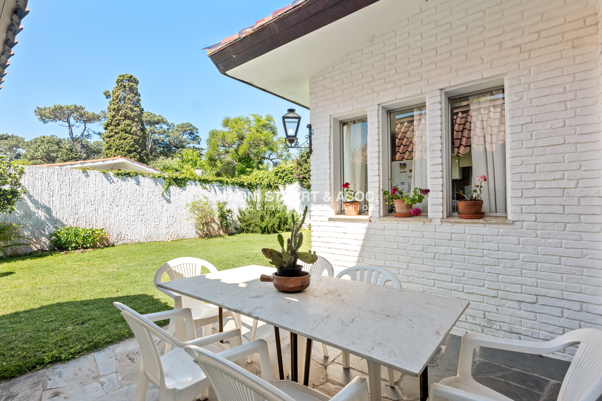Casa ID.819 - CASA EN VENTA EN LA MANSA CERCA DEL MAR 3 DORMITORIOS + DEPENDENCIA