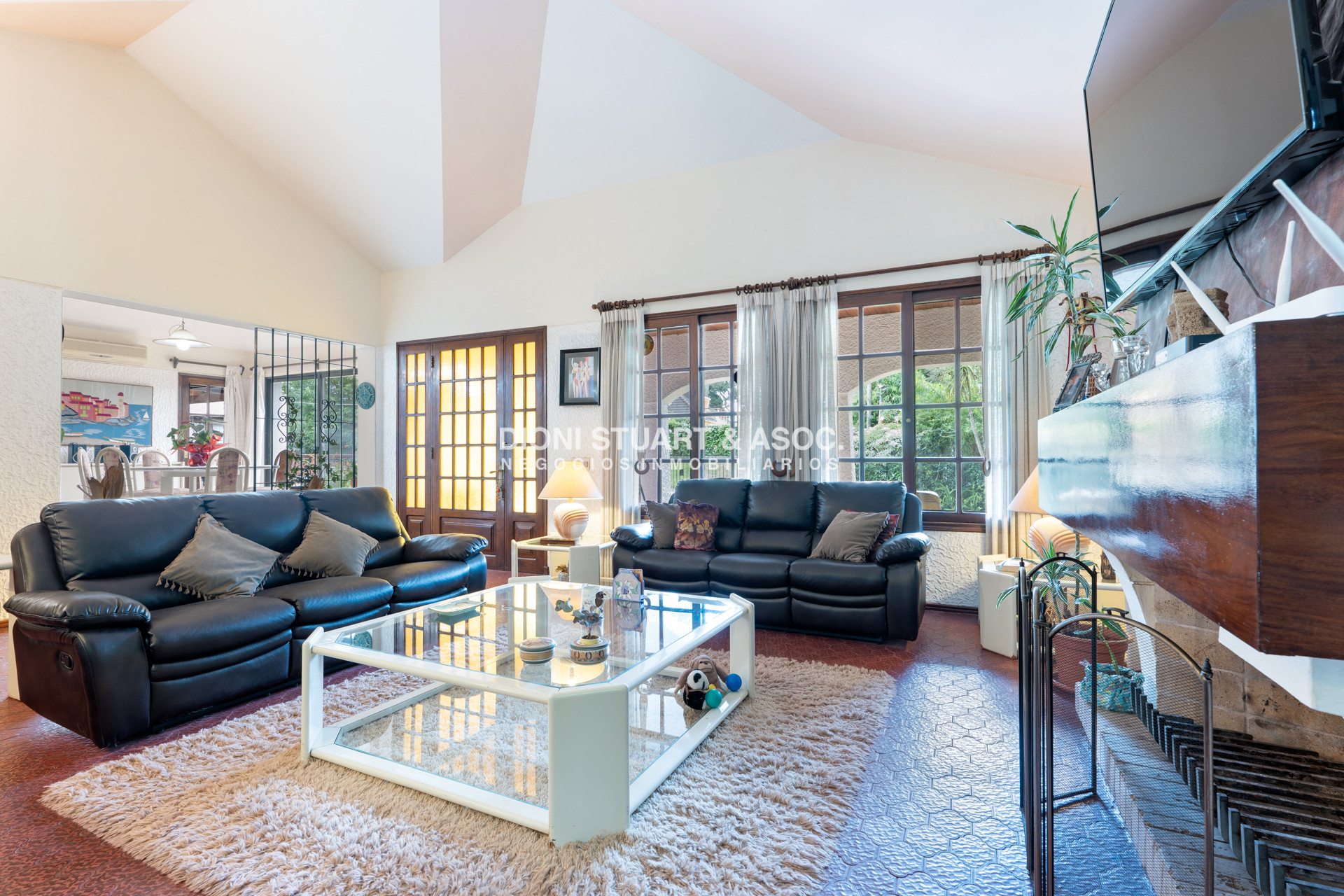 Casa ID.644 - OPORTUNIDAD - CASA EN ROOSEVELT - 5 DORMITORIOS Y 5 BAÑOS - PISCINA CLIMATIZADA