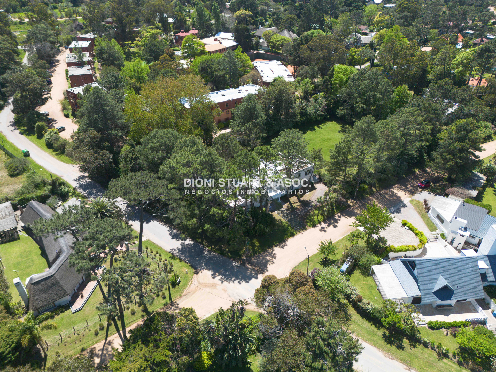 Casa ID.803 - CASA EN VENTA EN EL GOLF CON 8 DORMITORIOS EN SUTIE