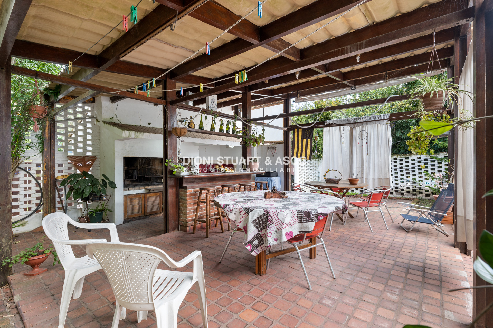 Casa ID.644 - OPORTUNIDAD - CASA EN ROOSEVELT - 5 DORMITORIOS Y 5 BAÑOS - PISCINA CLIMATIZADA