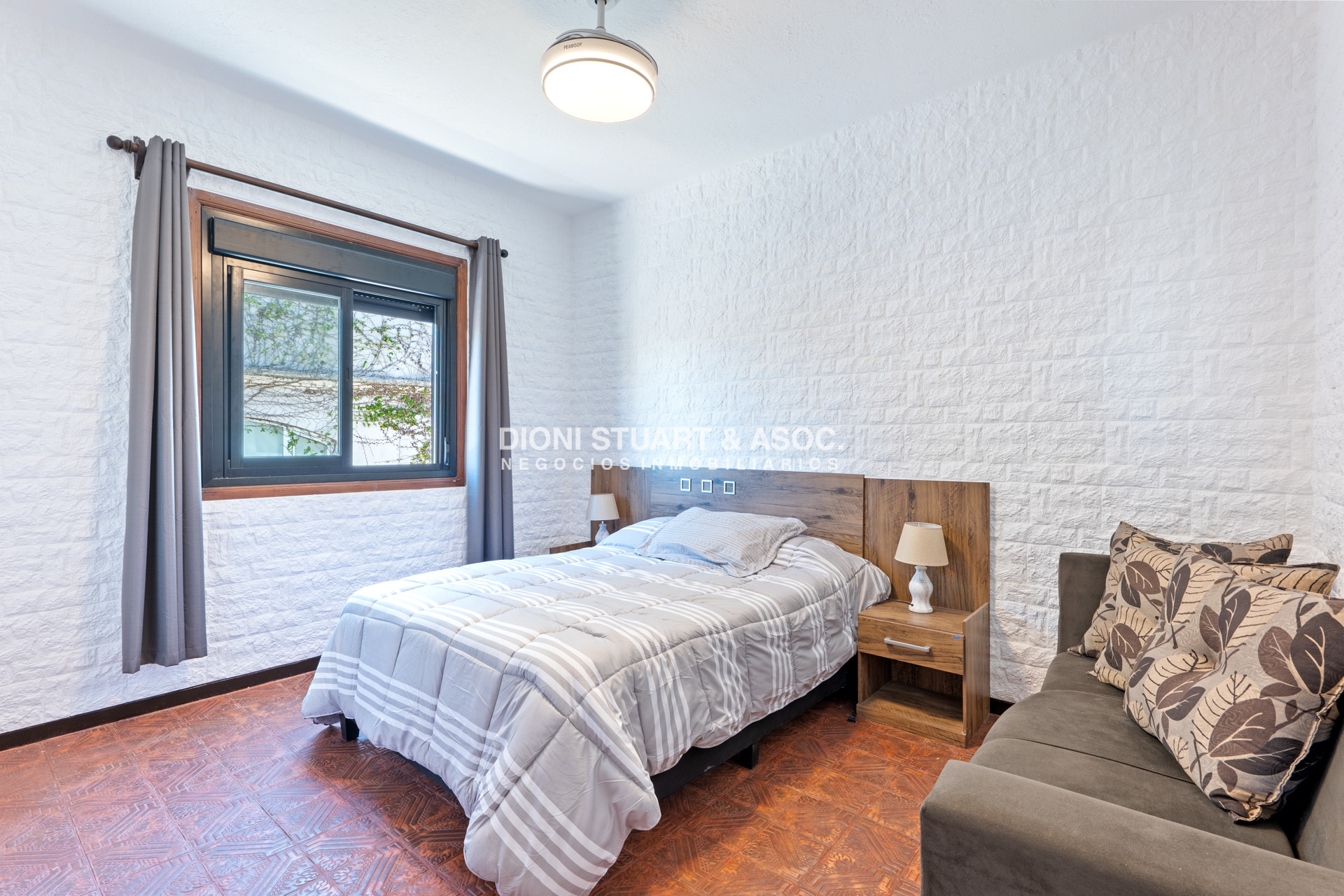 Casa ID.527 - CASA EN VENTA EN PUNTA DEL ESTE - 4 DORMITORIOS