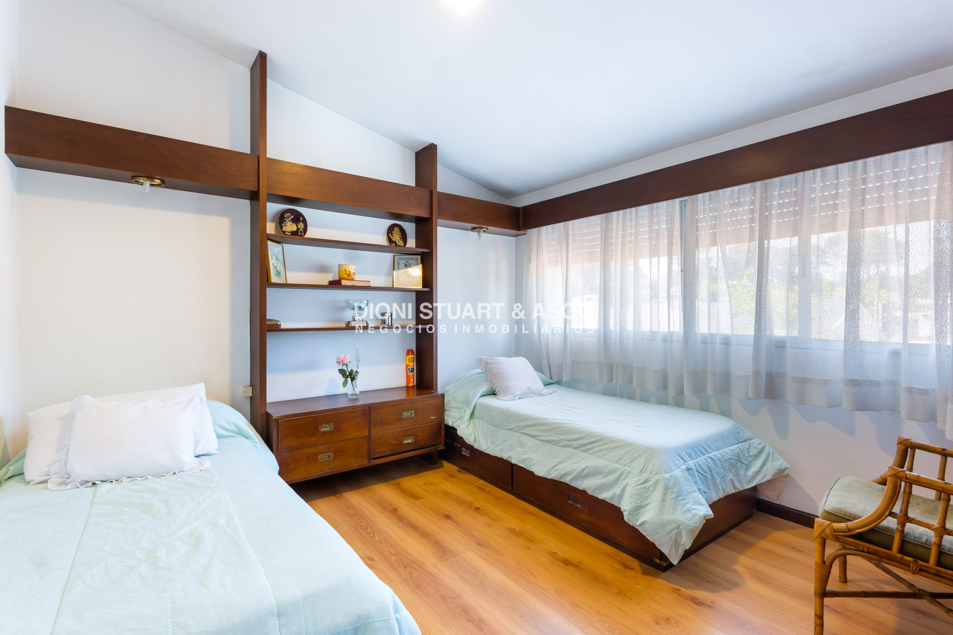 Casa ID.819 - CASA EN VENTA EN LA MANSA CERCA DEL MAR 3 DORMITORIOS + DEPENDENCIA