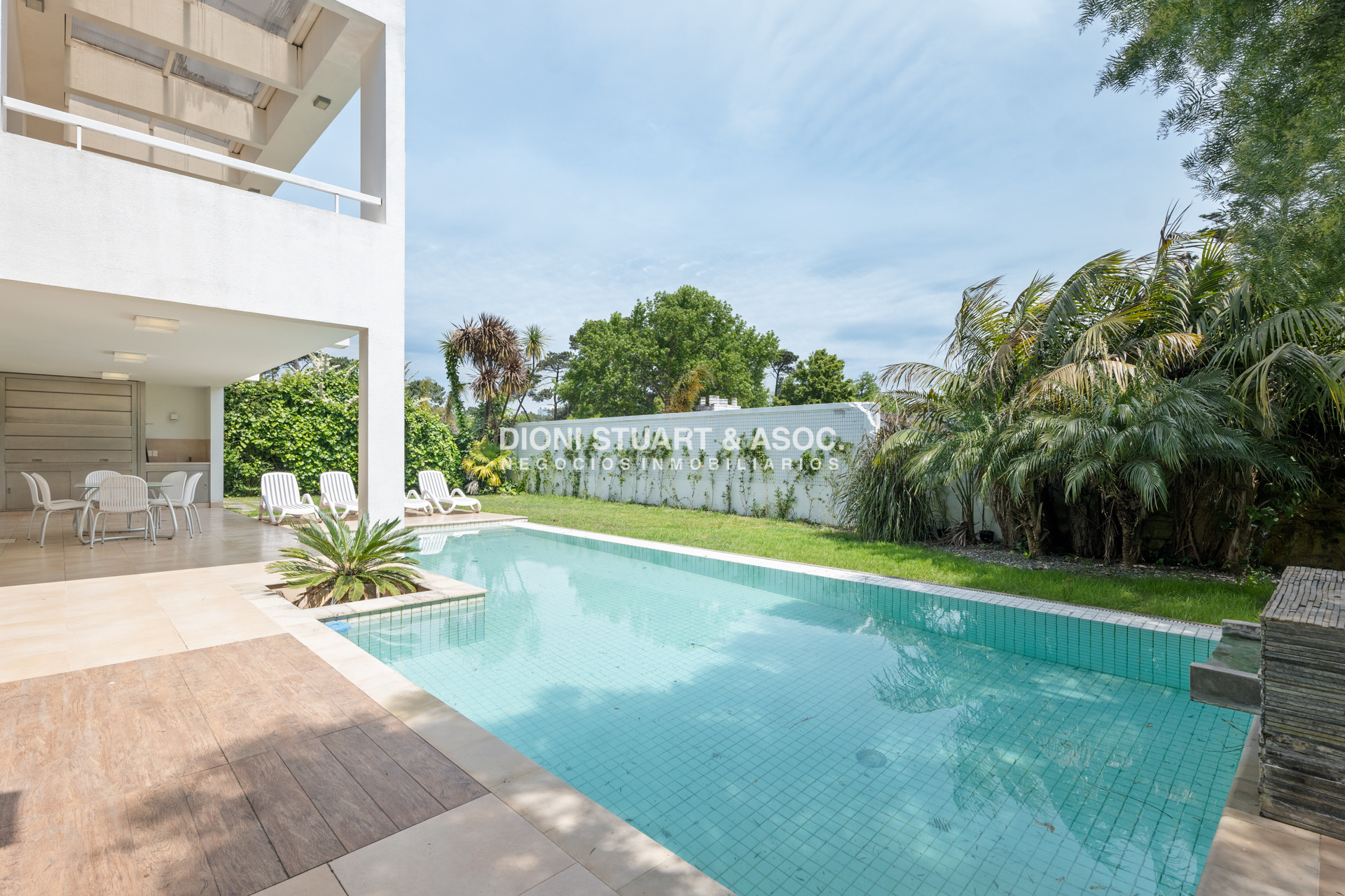 Casa ID.809 - Casa en Boluevard Park - 5 Dormitorios