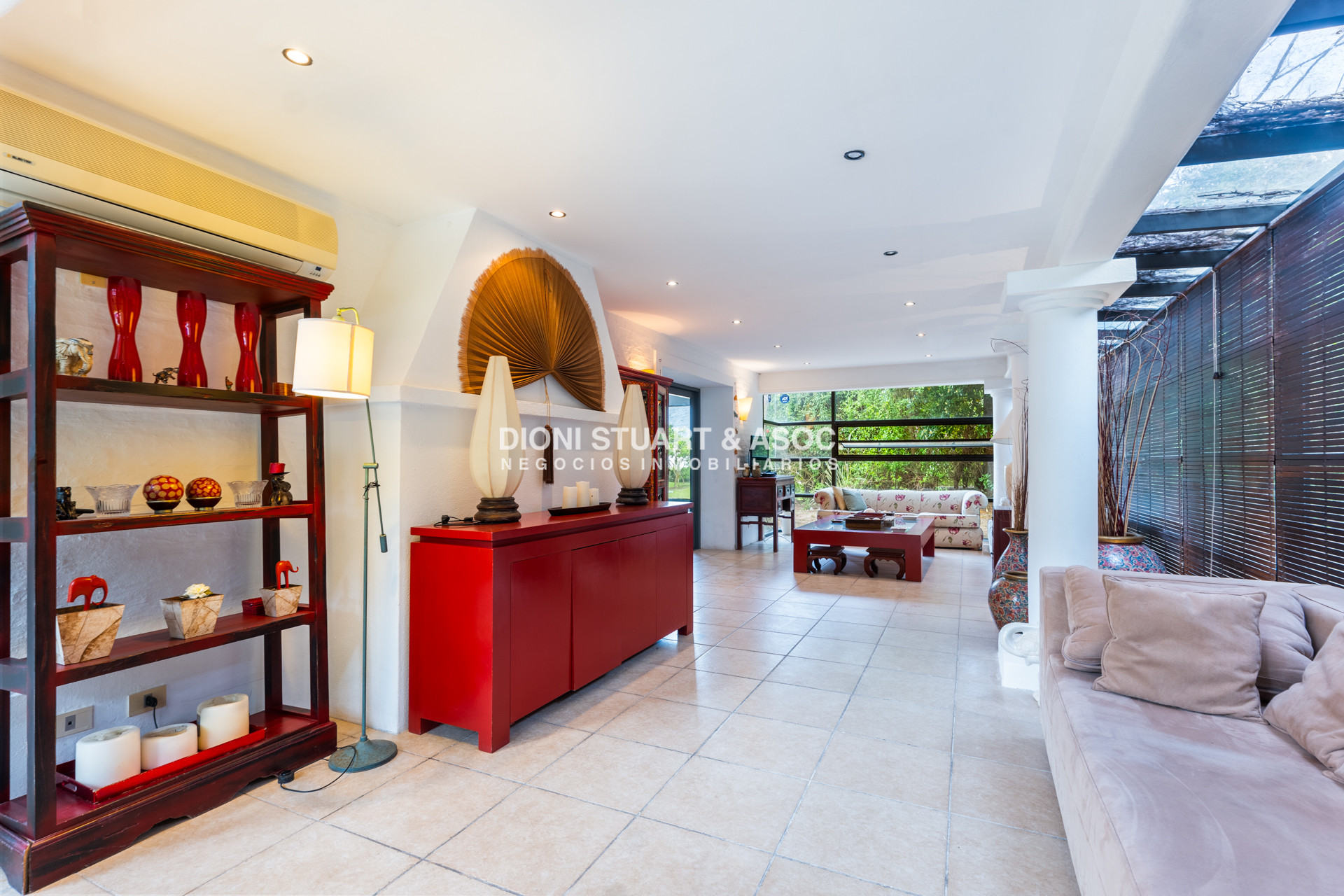 Casa ID.803 - CASA EN VENTA EN EL GOLF CON 8 DORMITORIOS EN SUTIE