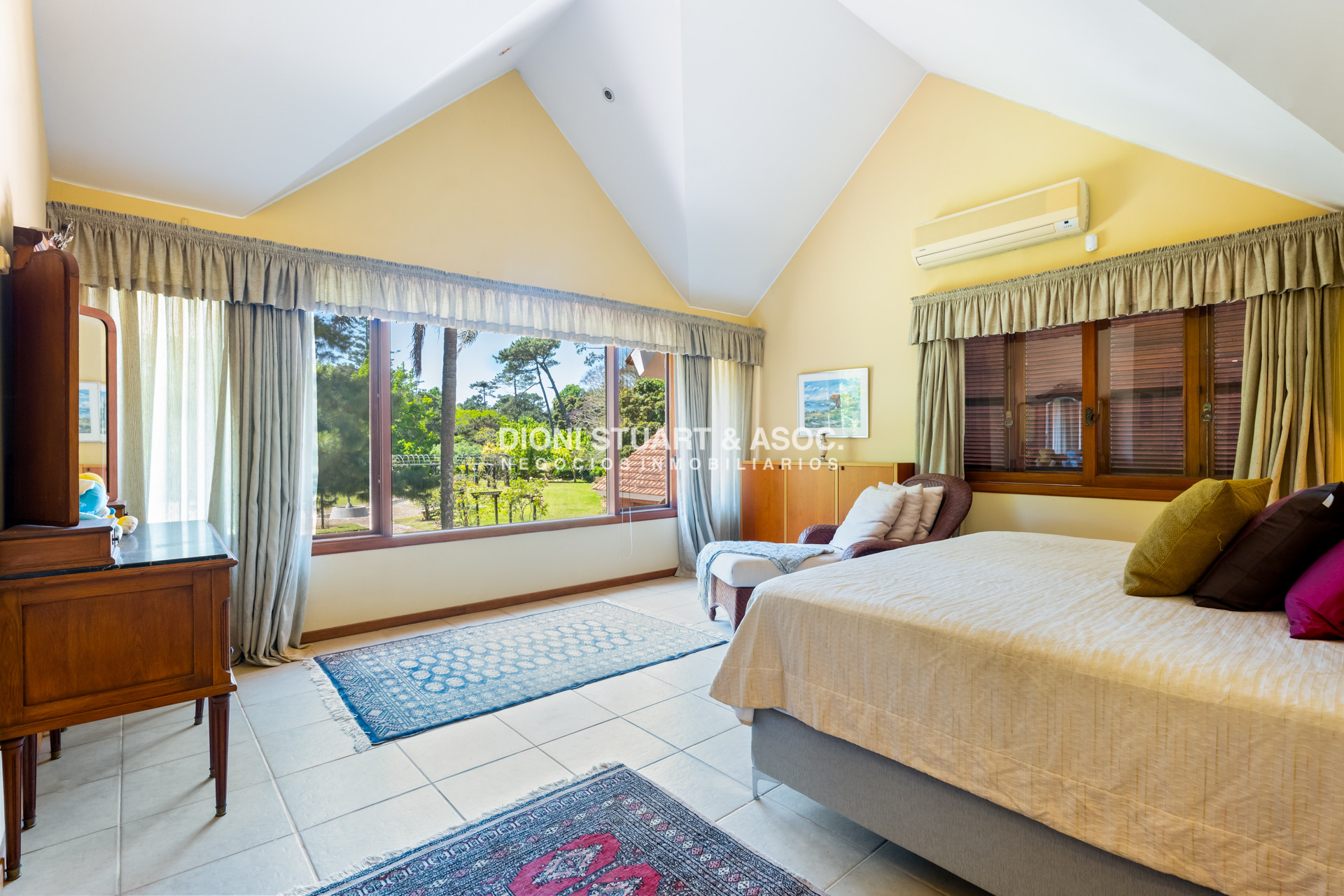 Casa ID.843 - CASA EN VENTA EN EL GOLF - INCREIBLE