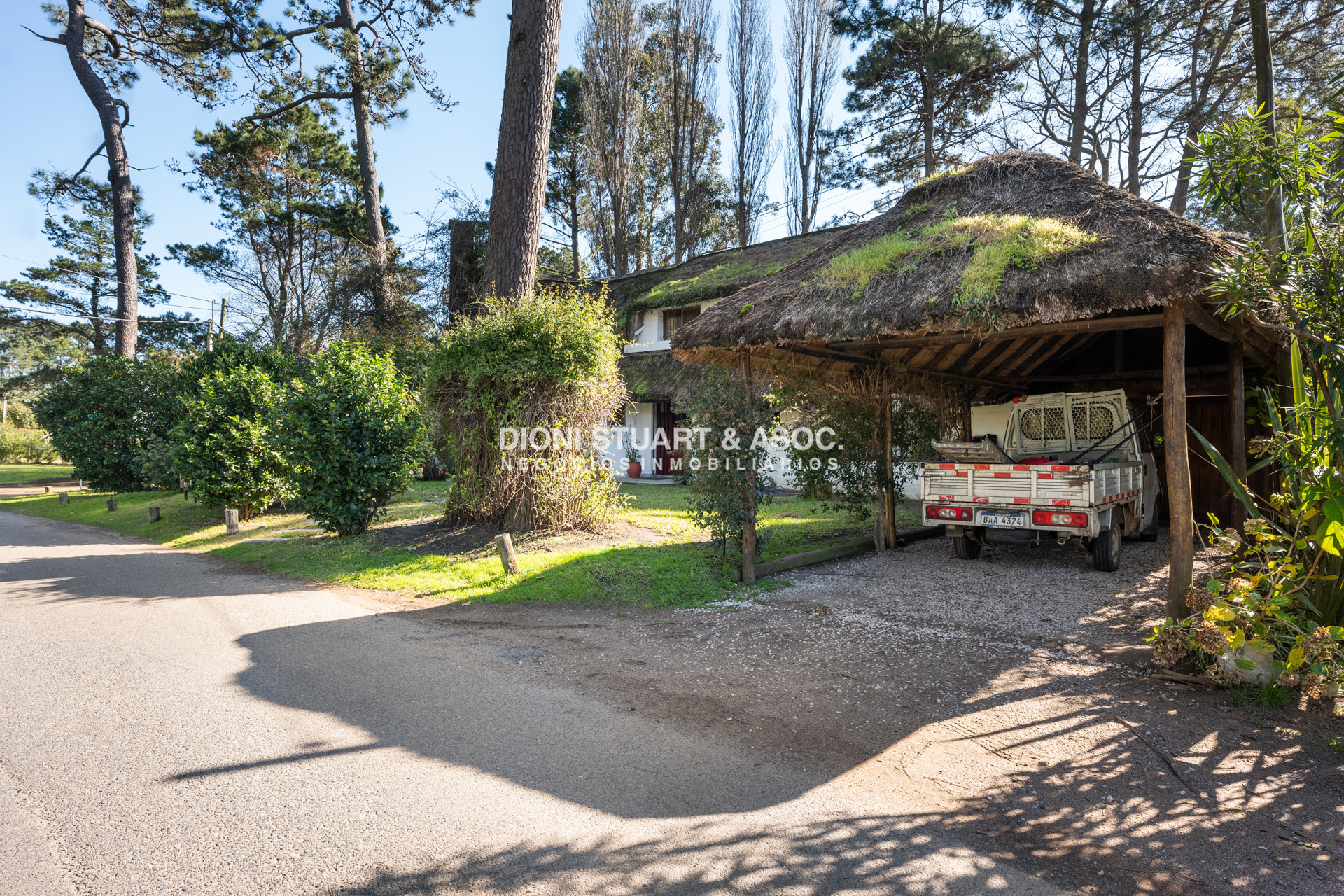 Casa ID.725 - Casa En Venta -  San Rafael - 3 Dormitorios y Dependencia