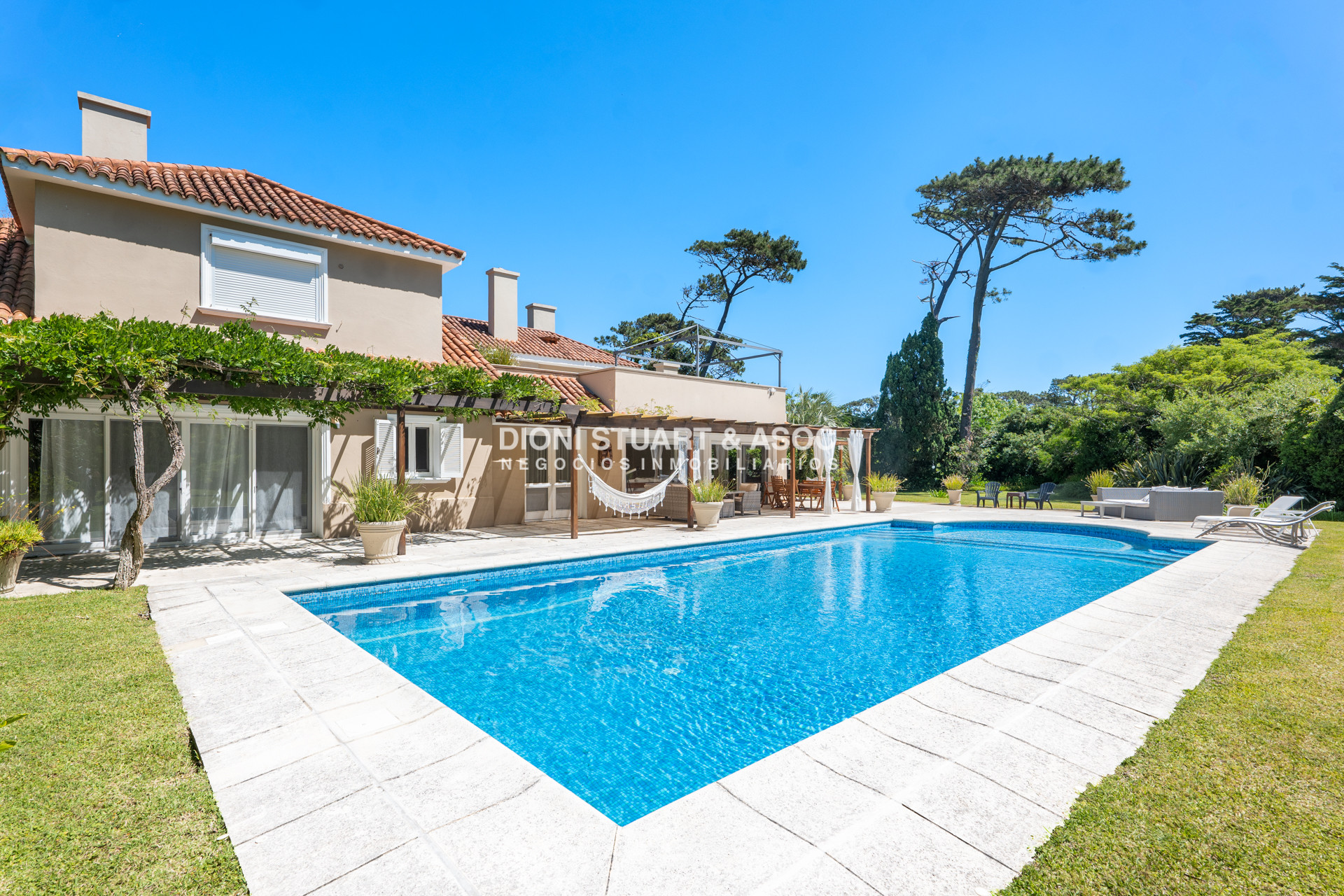 Casa ID.1162 - MEGA CASA EN EL GOLF - A METROS DEL MAR