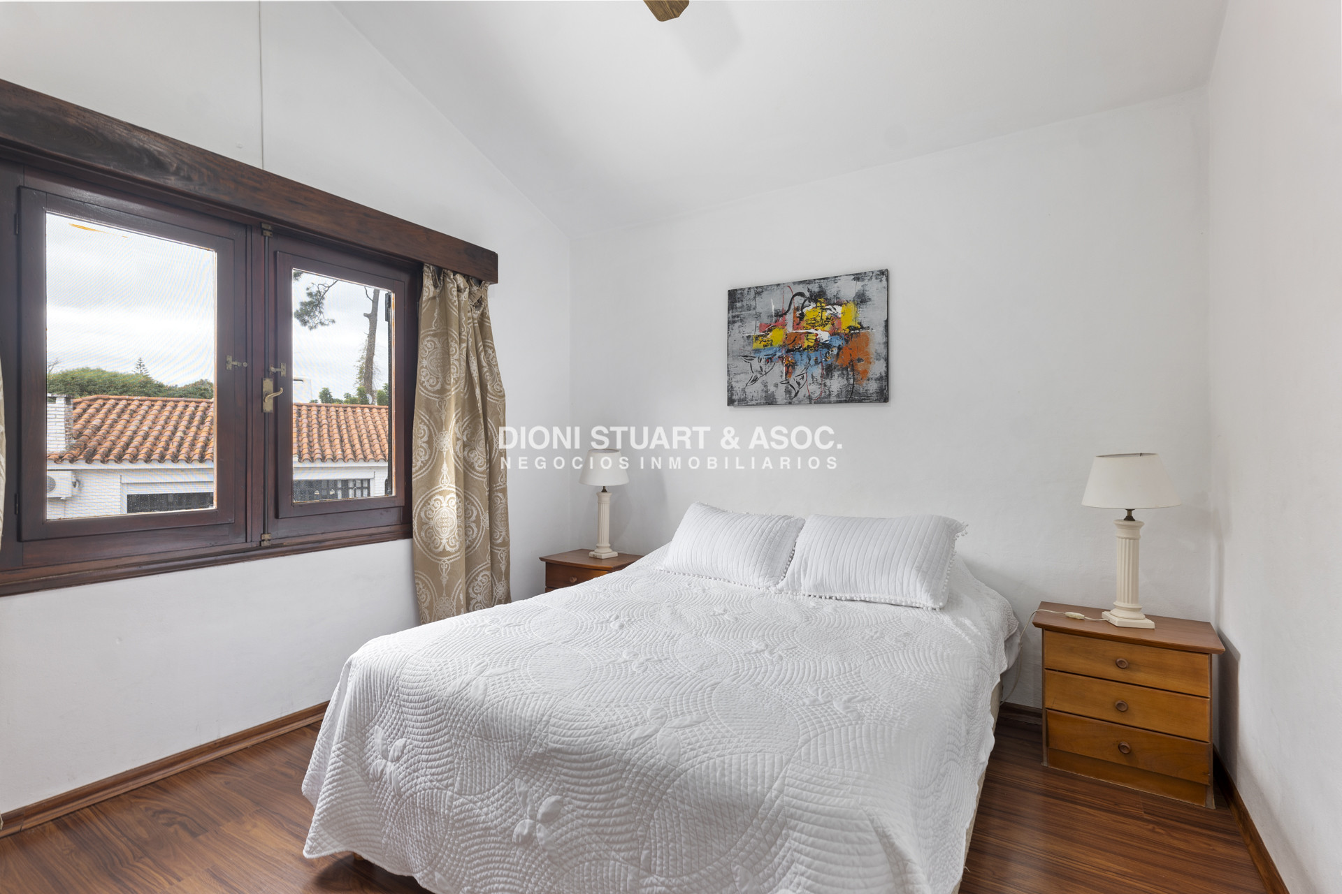 Casa ID.680 - CASA EN ALQUILER ANUAL EN LA MANSA - 5 DORMITORIOS - CON PISCINA