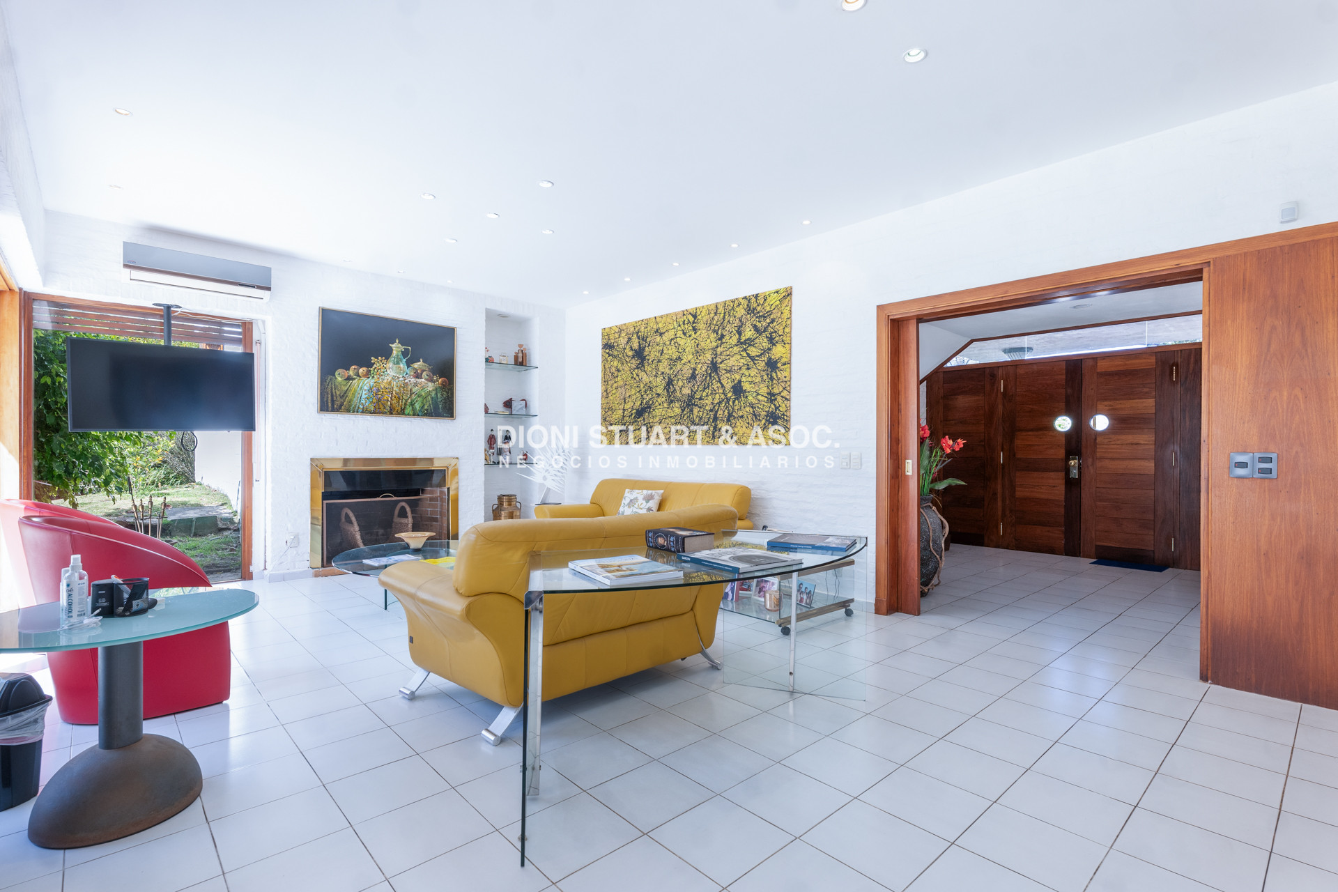 Casa ID.1132 - VENTA CASA EN EL GOLF - 5 DORMITORIOS + DEPENDENCIA - MEGA BARBACOA