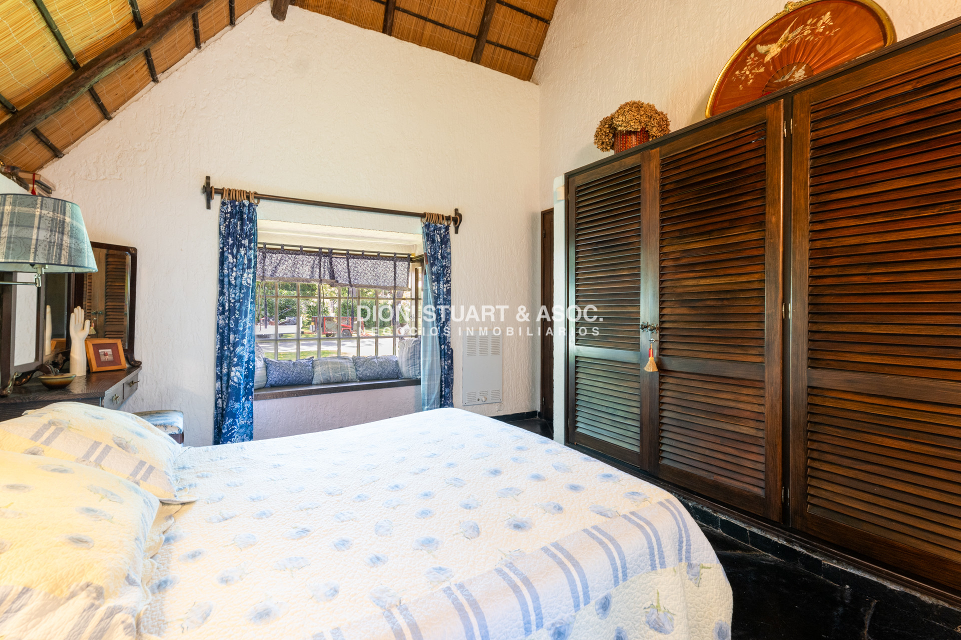 Casa ID.888 - CASA EN SAN RAFAEL - 4 DORMITORIOS - PISCINA CLIMATIZADA