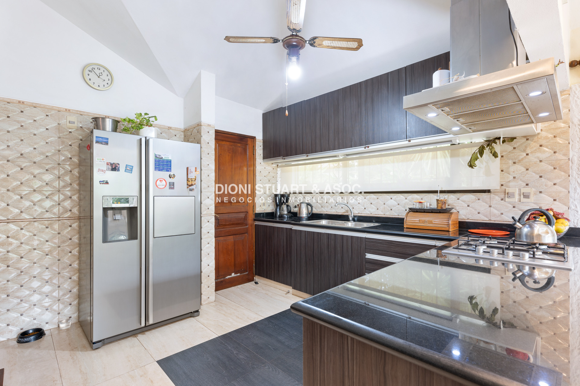 Casa ID.644 - OPORTUNIDAD - CASA EN ROOSEVELT - 5 DORMITORIOS Y 5 BAÑOS - PISCINA CLIMATIZADA