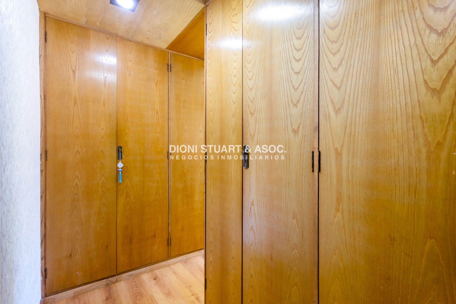 Casa ID.819 - CASA EN VENTA EN LA MANSA CERCA DEL MAR 3 DORMITORIOS + DEPENDENCIA