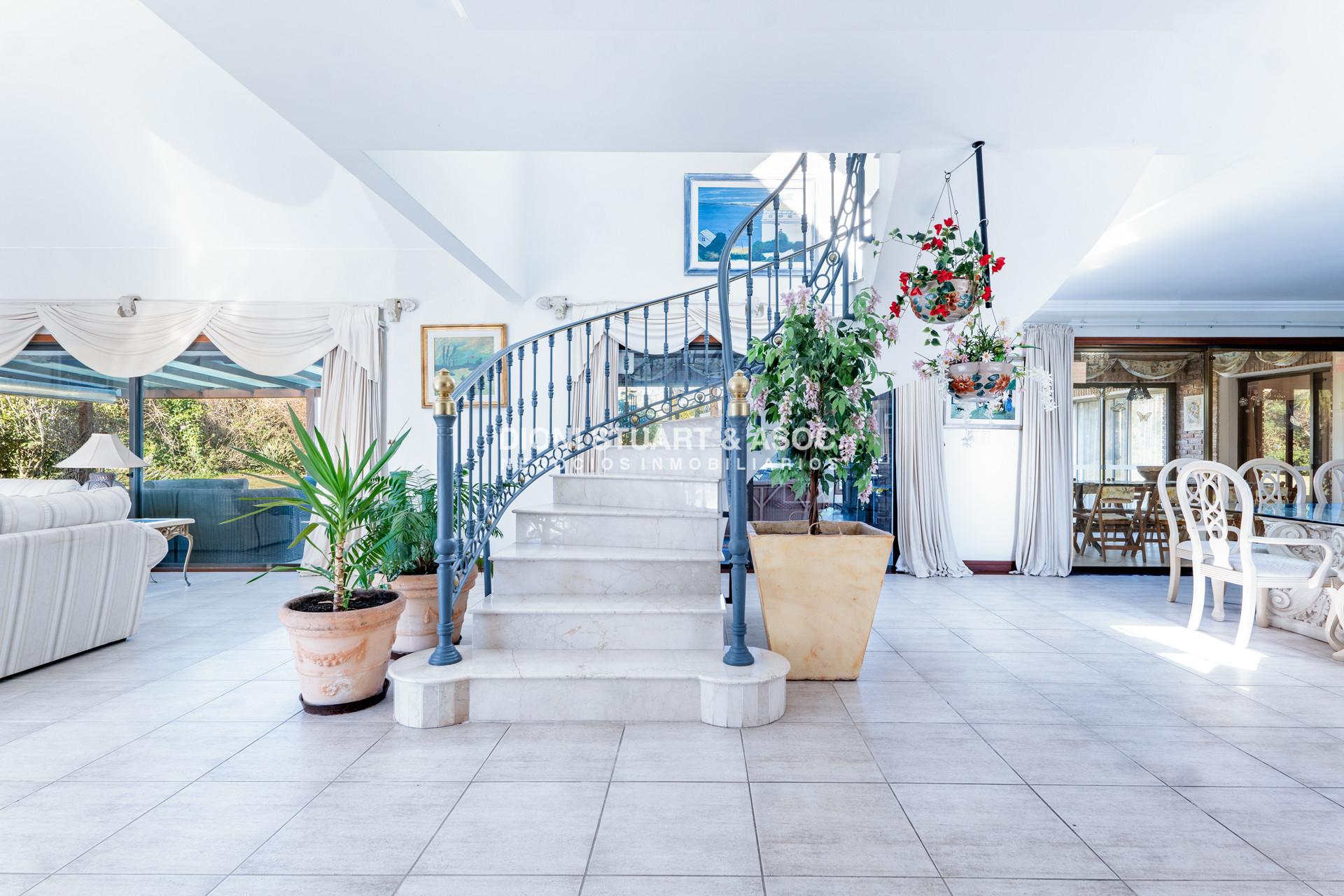 Casa ID.1057 - VENTA CASA 7 DORMITORIOS PLAYA MANSA A 1 CUADRA DEL MAR