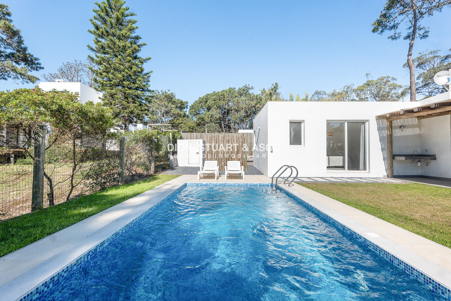 Casa ID.805 - CASA NUEVA EN VENTA EN MONTOYA LA BARRA - 3 DORMITORIOS Y PISCINA