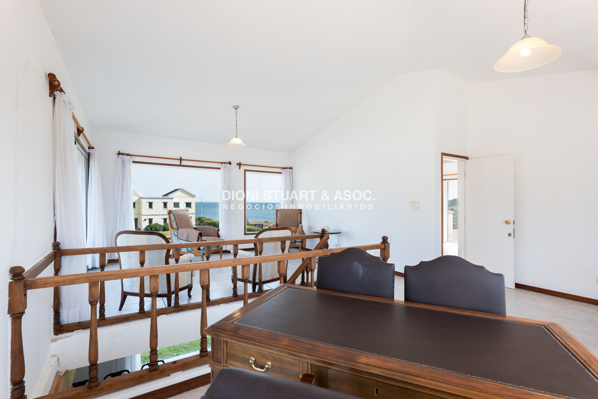 Casa ID.769 - Mansion En Primera Linea Playa Mansa