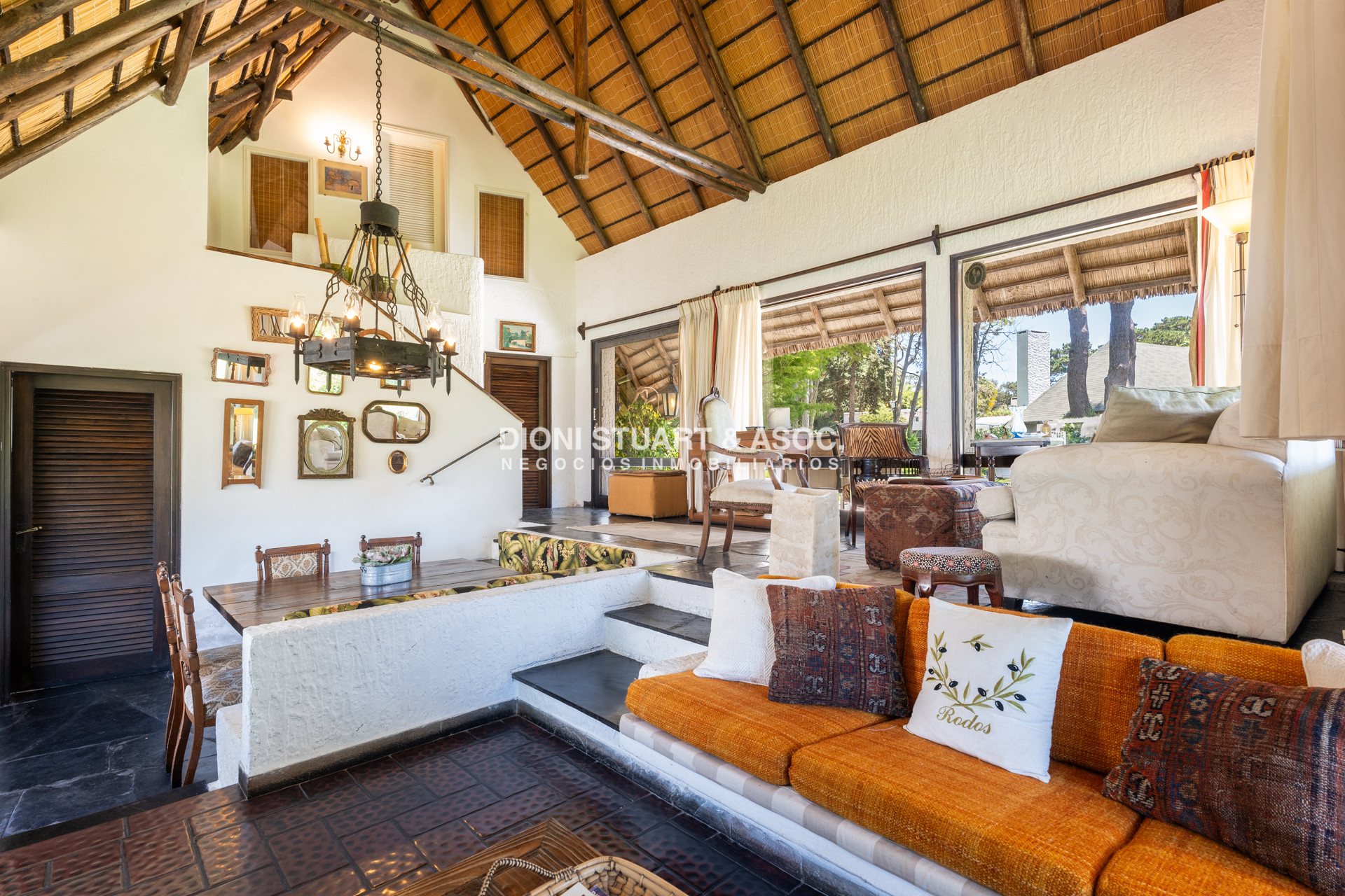 Casa ID.888 - CASA EN SAN RAFAEL - 4 DORMITORIOS - PISCINA CLIMATIZADA