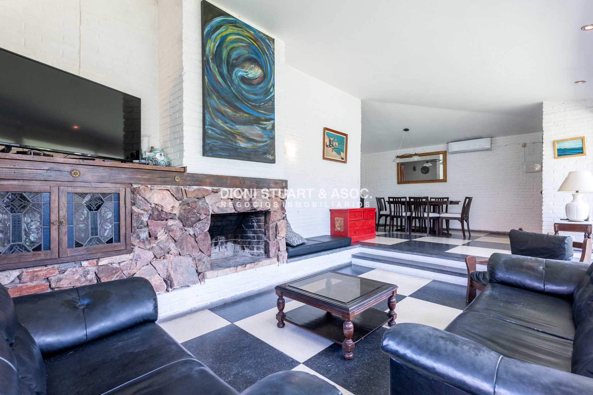 Casa ID.941 - CASA EN VENTA CERCA DEL MAR PLAYA BRAVA RINCON DEL INDIO - 4 DORMITORIOS + BARBACOA + PISCINA