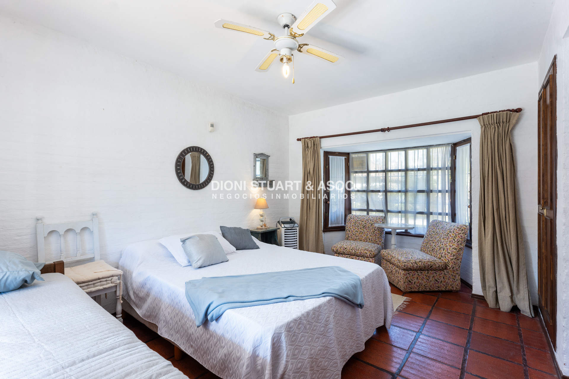 Casa ID.725 - Casa En Venta -  San Rafael - 3 Dormitorios y Dependencia