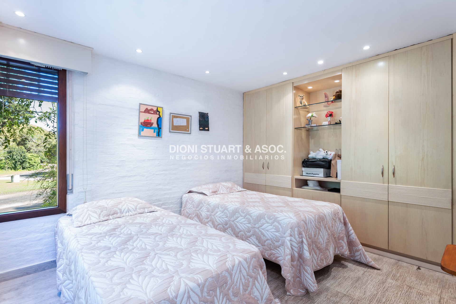Casa ID.1132 - VENTA CASA EN EL GOLF - 5 DORMITORIOS + DEPENDENCIA - MEGA BARBACOA