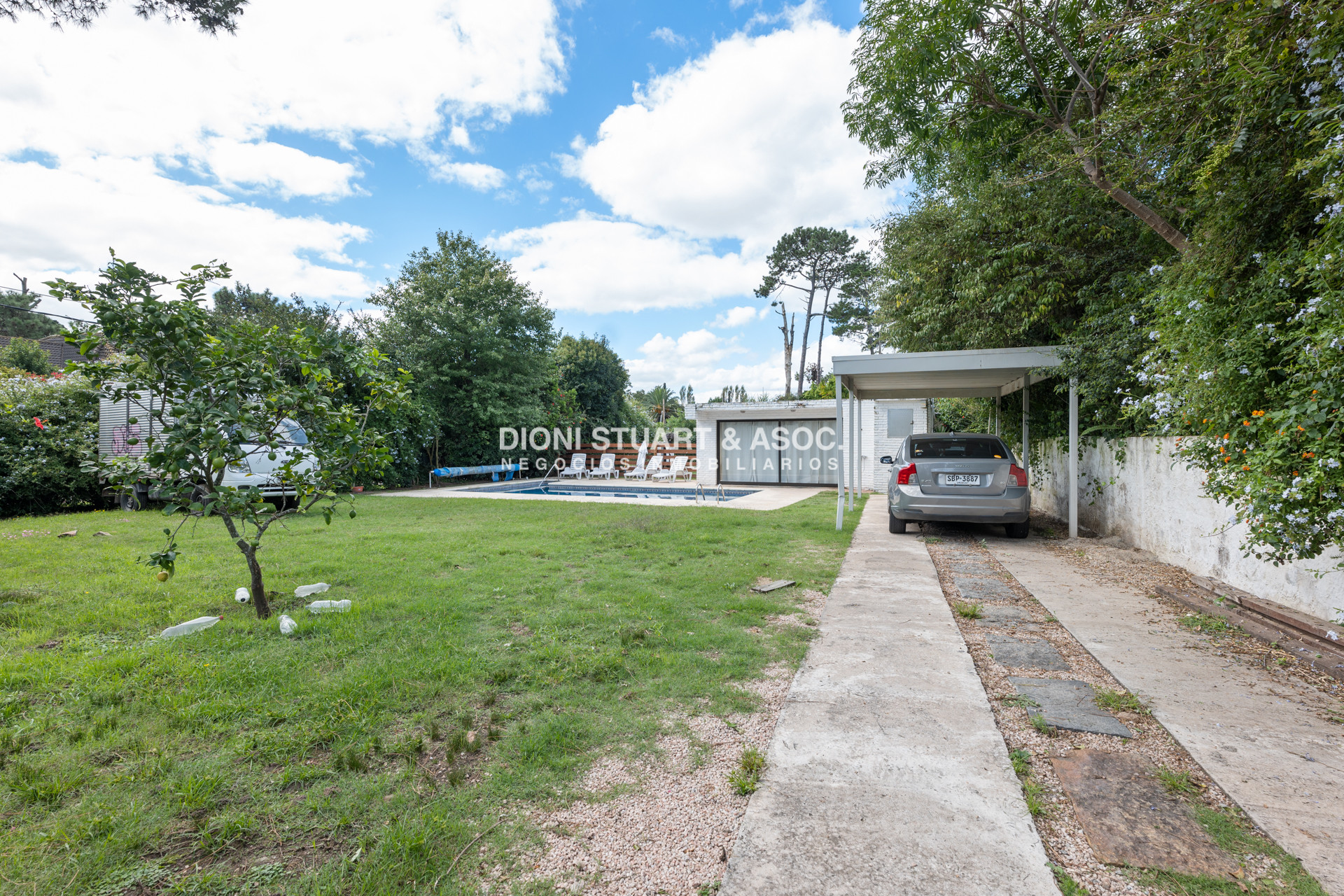Casa ID.644 - OPORTUNIDAD - CASA EN ROOSEVELT - 5 DORMITORIOS Y 5 BAÑOS - PISCINA CLIMATIZADA
