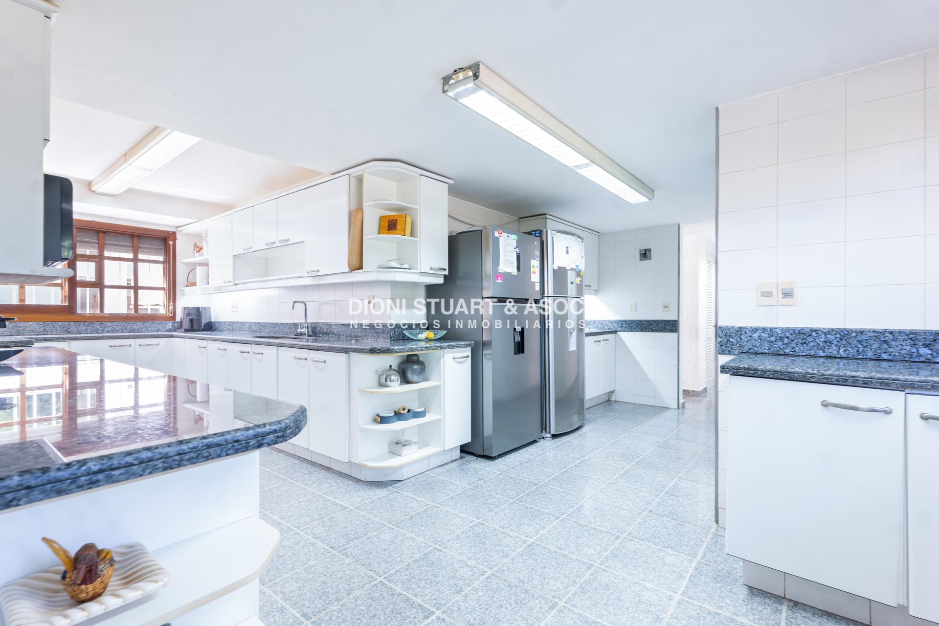 Casa ID.1132 - VENTA CASA EN EL GOLF - 5 DORMITORIOS + DEPENDENCIA - MEGA BARBACOA