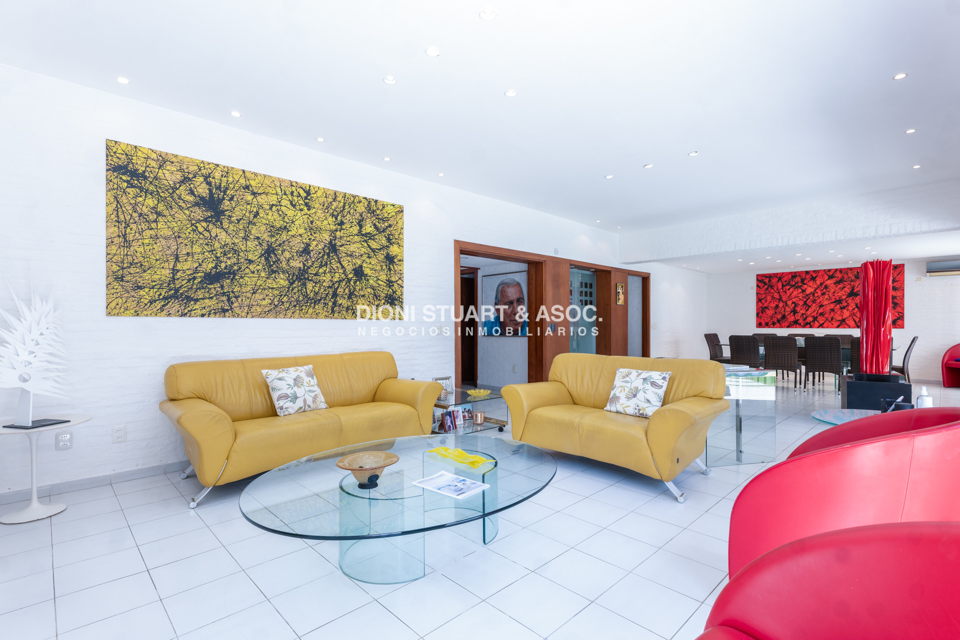 Casa ID.1132 - VENTA CASA EN EL GOLF - 5 DORMITORIOS + DEPENDENCIA - MEGA BARBACOA