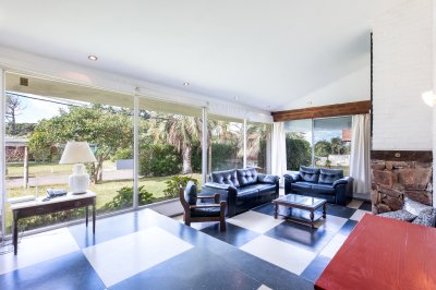 CASA EN VENTA CERCA DEL MAR PLAYA BRAVA RINCON DEL INDIO - 4 DORMITORIOS + BARBACOA + PISCINA