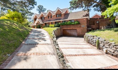 CASA EN VENTA EN EL GOLF - INCREIBLE