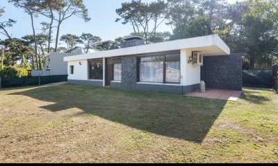 OPORTUNIDAD CASA EN VENTA EN SAN RAFAEL DE 3 DORMITORIOS CERCA DEL MAR