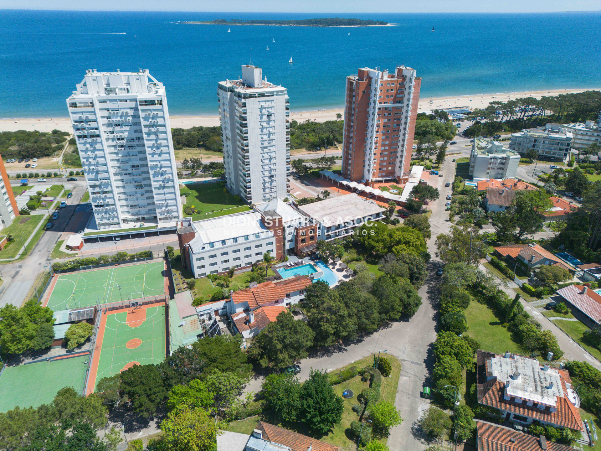 Local Comercial ID.811 - Hotel La Foret en Venta 