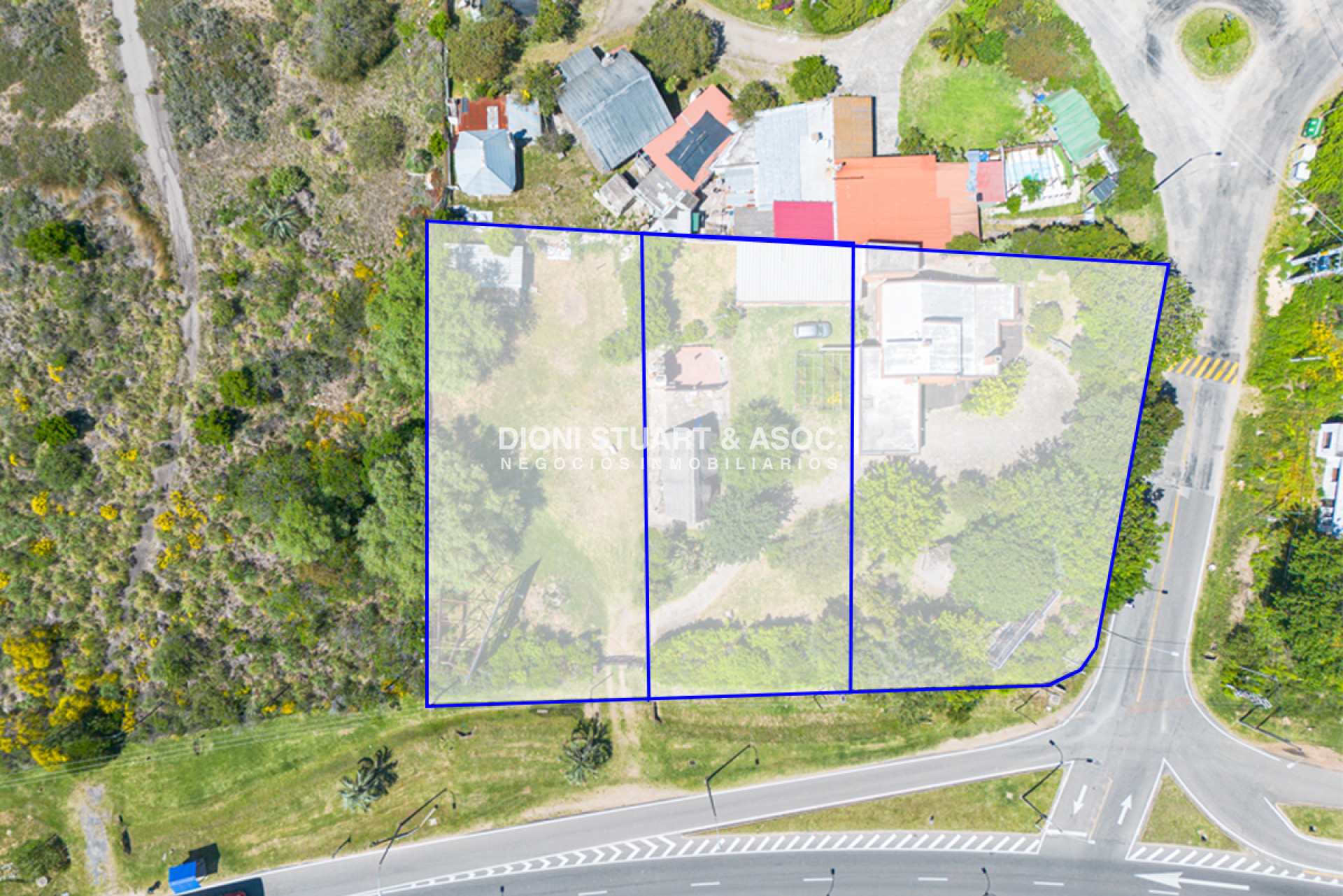 Terreno ID.586 - Oportunidad De Inversion En Punta Ballena - Terreno de 3086m2 - Posibilidad de PH 4 Pisos