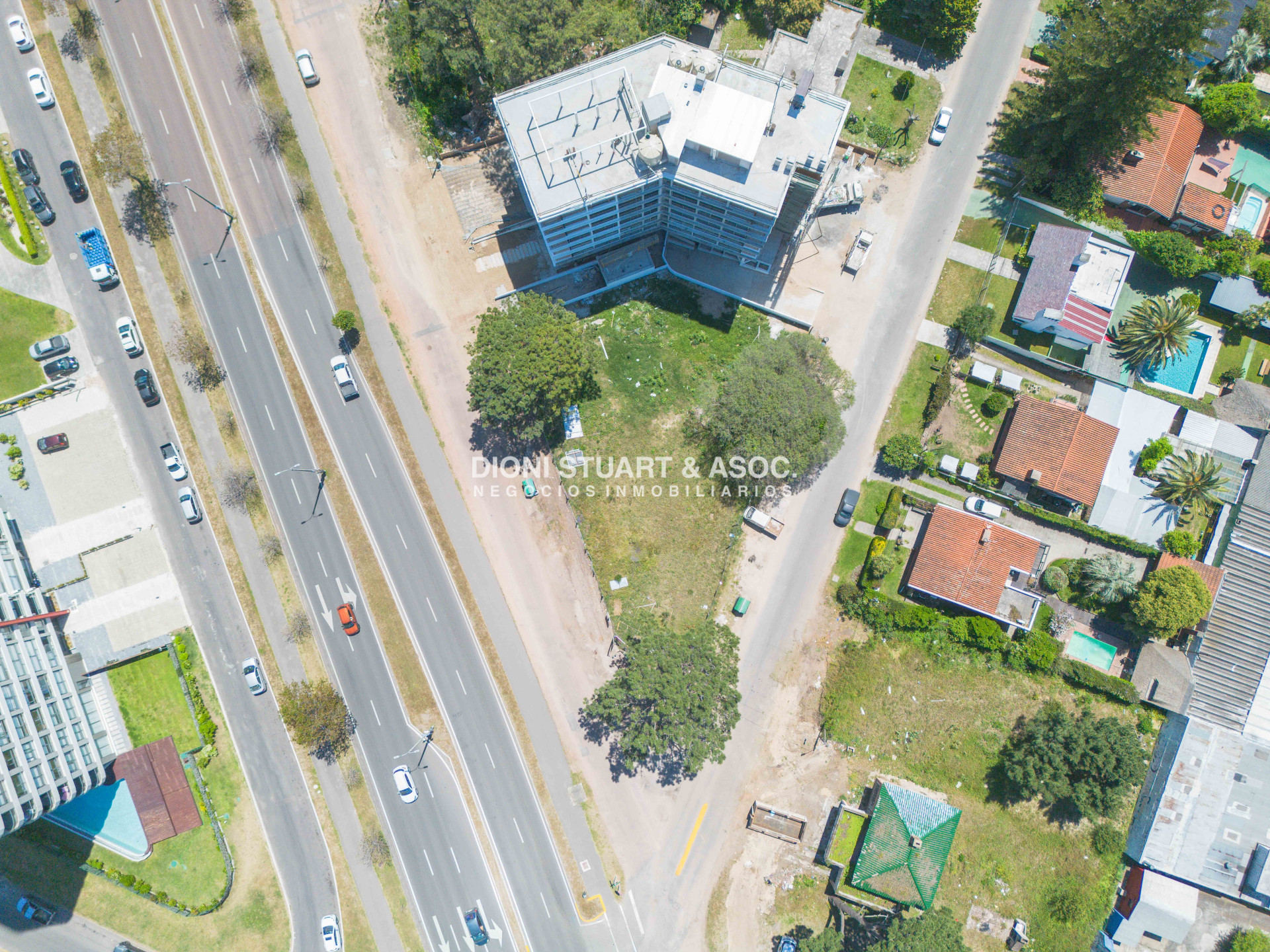 Terreno ID.788 - Terreno en Roosevelt - Apto para Edificio