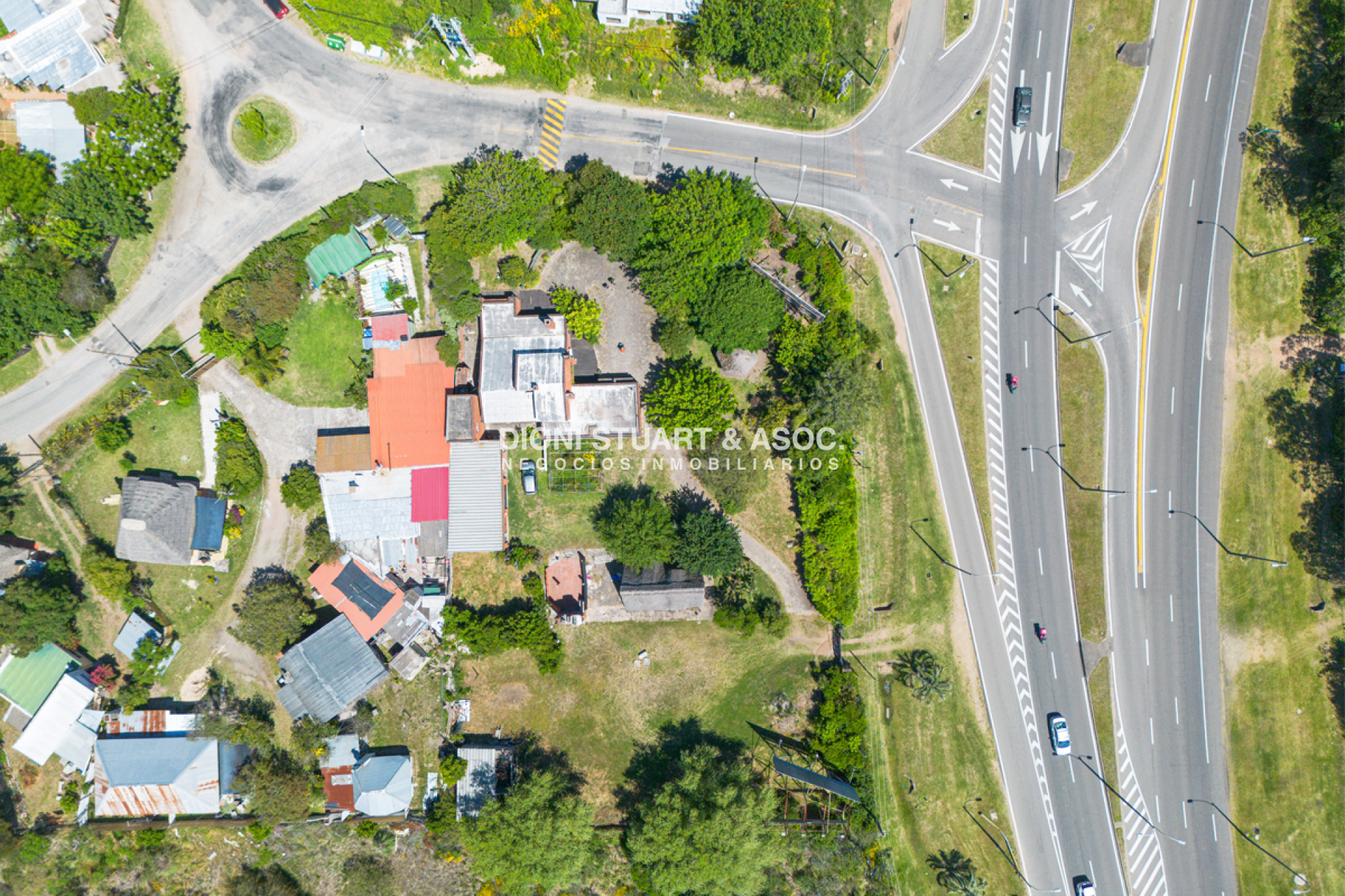 Terreno ID.586 - Oportunidad De Inversion En Punta Ballena - Terreno de 3086m2 - Posibilidad de PH 4 Pisos