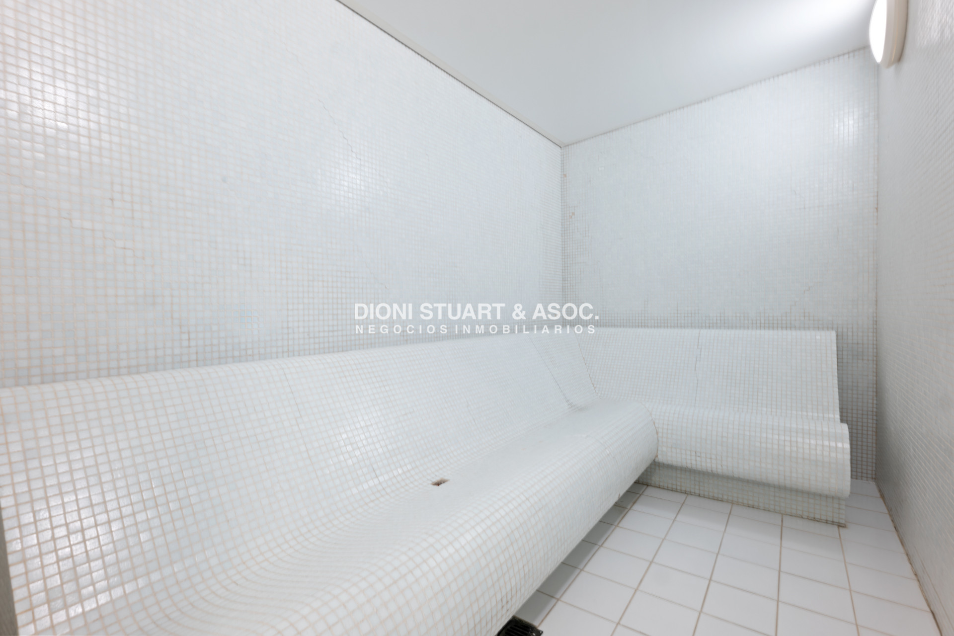 Apartamento ID.606 - Aquarela - 4 Dorms en Suite