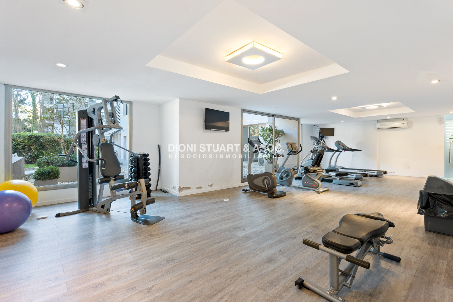 Apartamento ID.669 - Stradivarius - 3 Dormitorios - Piso Alto