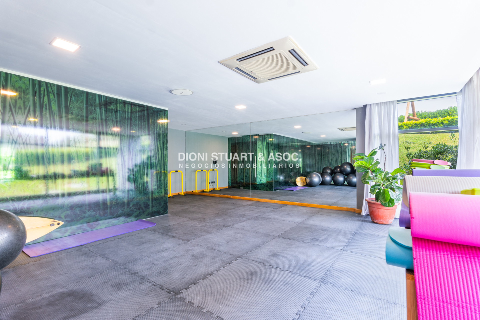 Apartamento ID.874 - Tiburon Terrazas Barra SS - Semi piso con piscina