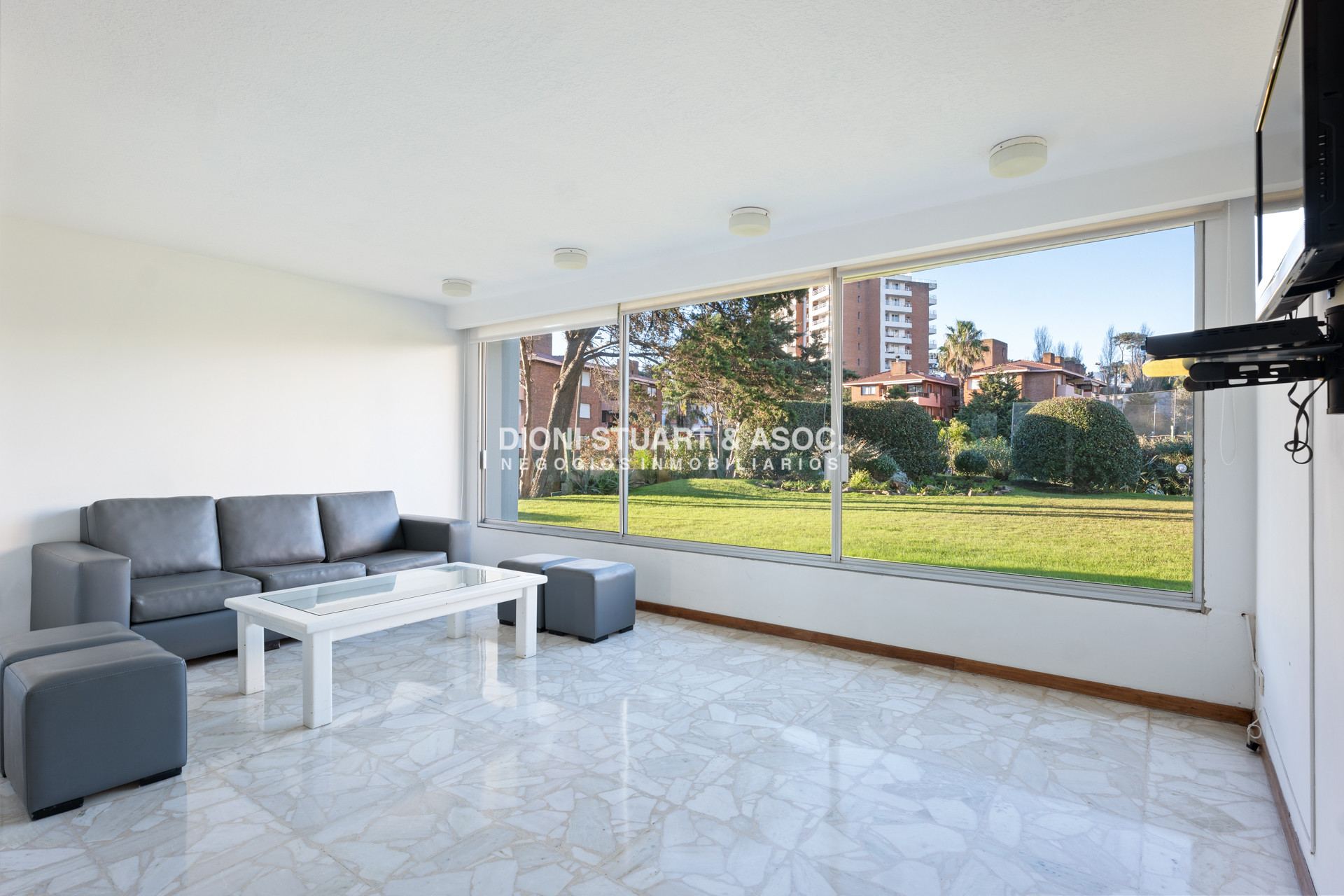 Apartamento ID.687 - Alquiler de Temporada - Edificio Fragata - Frente al Mar - 3 Dormitorios - Todos los Amenities