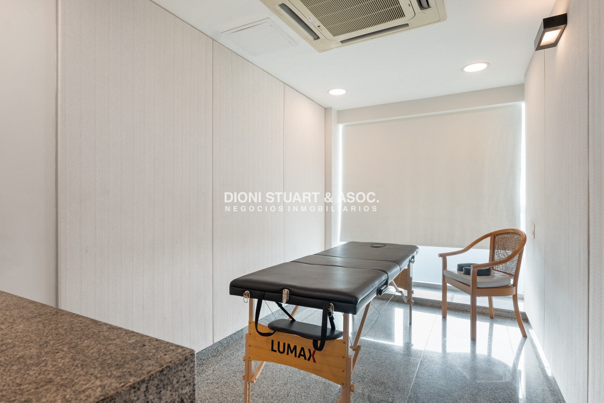 Apartamento ID.910 - DEPARTAMENTO DUPLEX EN AQUARELA - PLAYA MANSA - 4 DORM EN SUITE + DEPENDENCIA