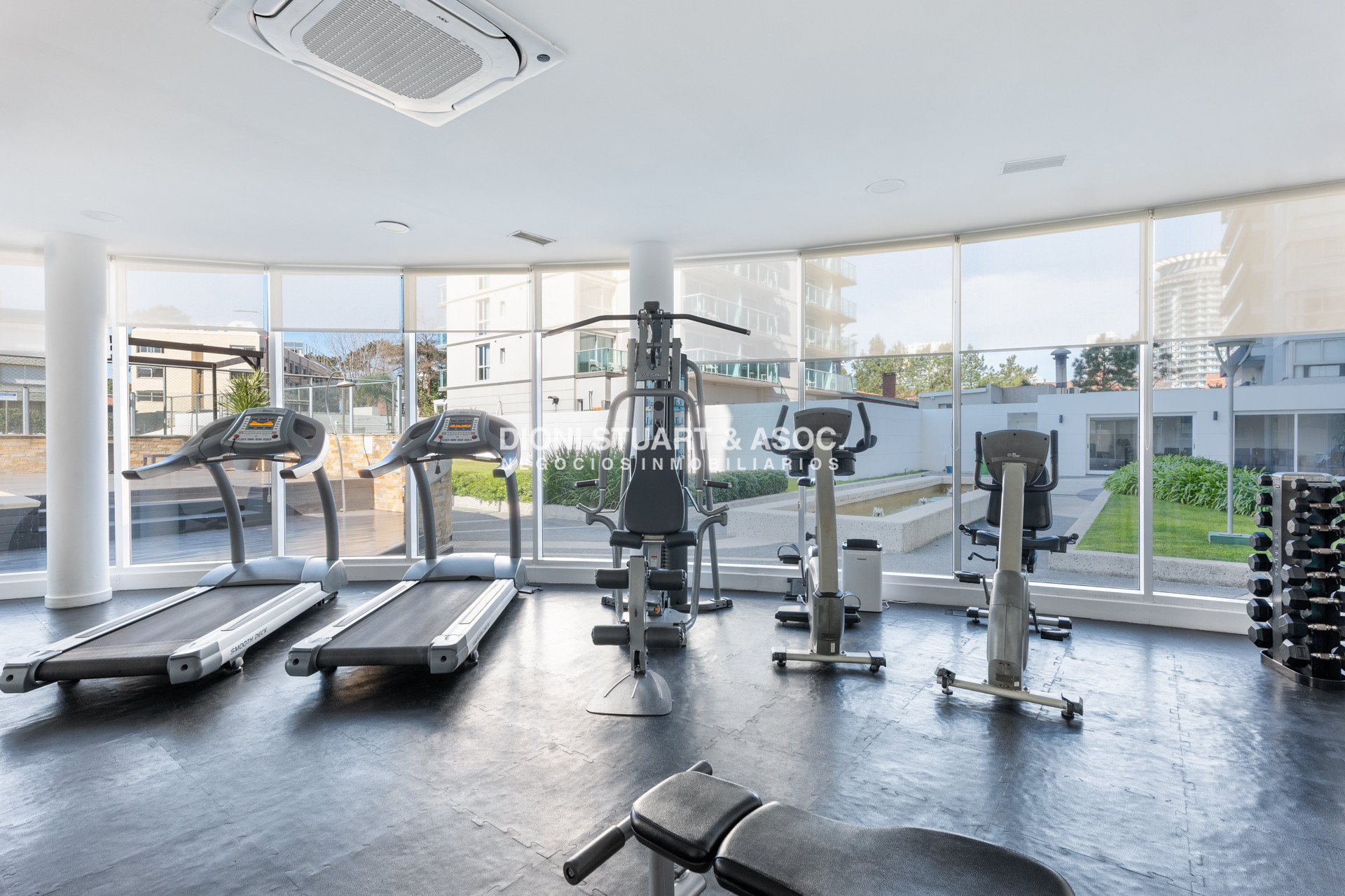 Apartamento ID.739 - DEPARTAMENTO EN VENTA EN CASINO TOWER - 2 DORM EN SUITE - TODOS LOS AMENITIES