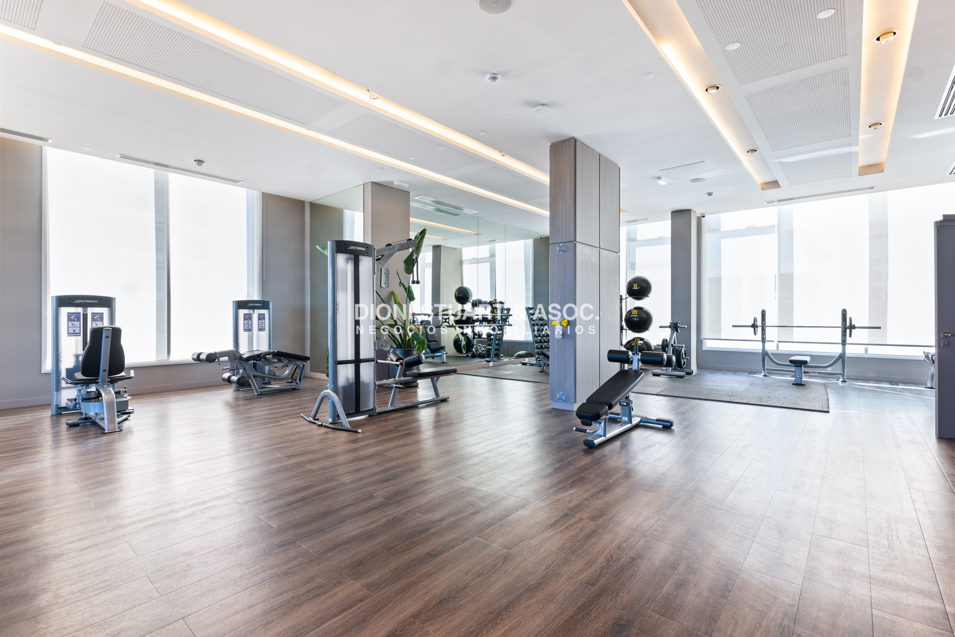 Apartamento ID.829 - DEPARTAMENTO EN VENTA EN LE PARC III UNIFICADO - IMPONENTE