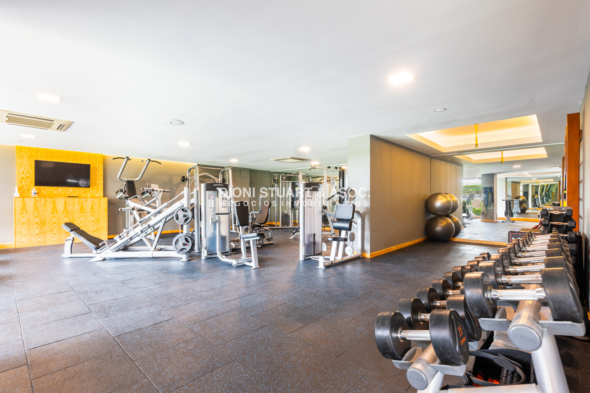 Apartamento ID.874 - Tiburon Terrazas Barra SS - Semi piso con piscina