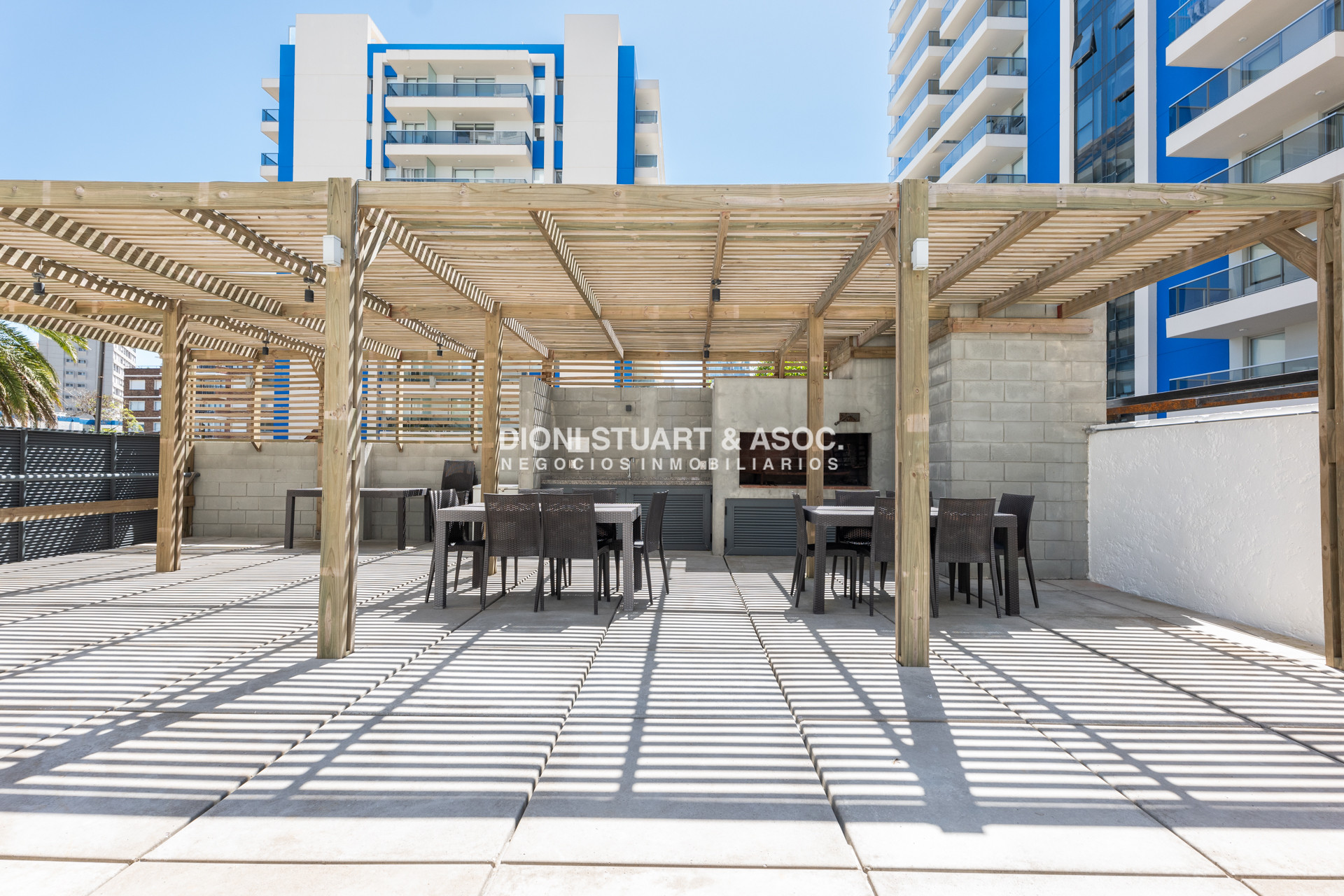 Apartamento ID.867 - APARTAMENTO EN PLAYA BRAVA PUNTA DEL ESTE - 2 DORMITORIOS - EDIF. SIGLO SOL II - BAJAS EXPENSAS