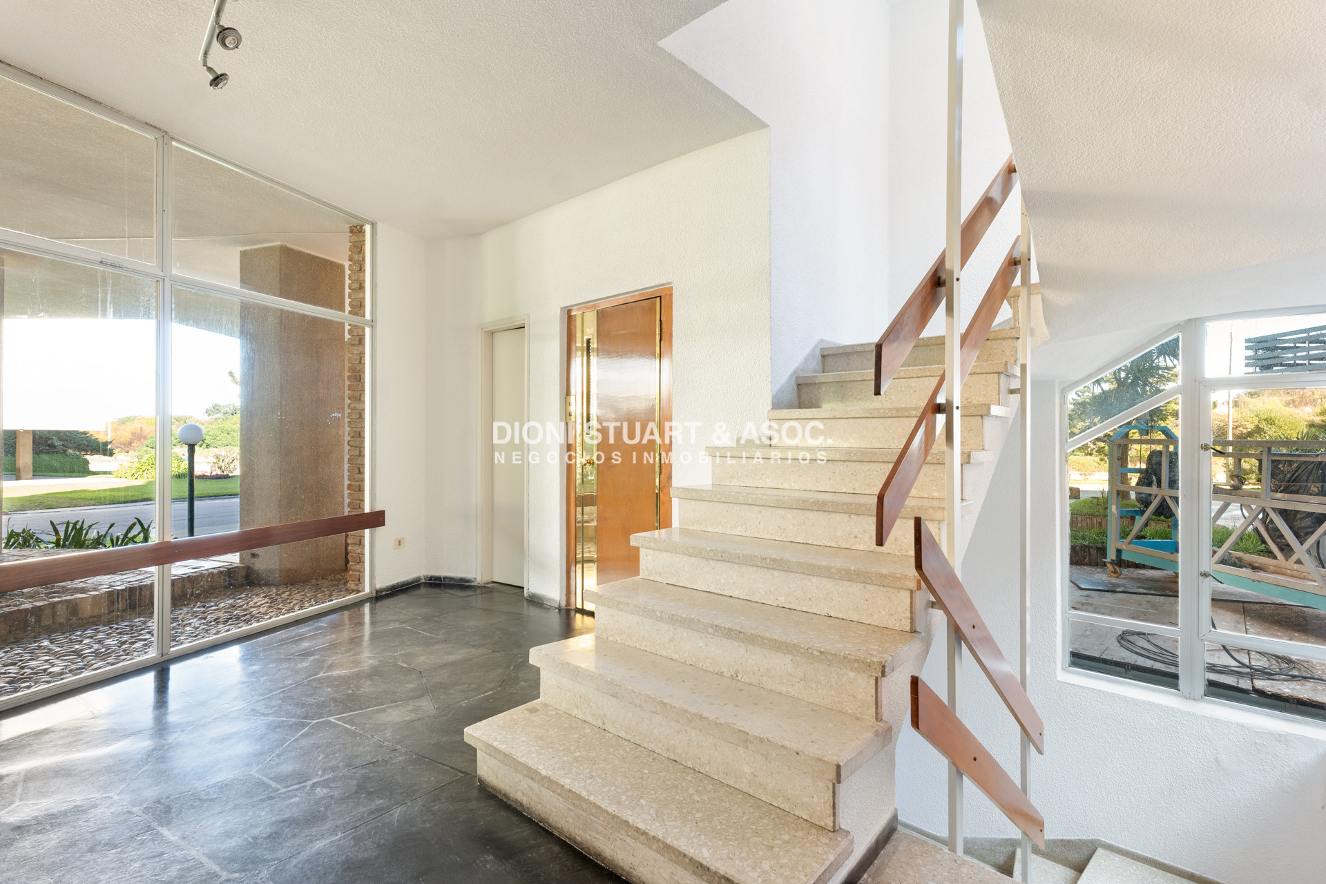Apartamento ID.688 - Apartamento en Oportunidad Frente al Mar - Euromar - 3 Dormitorios