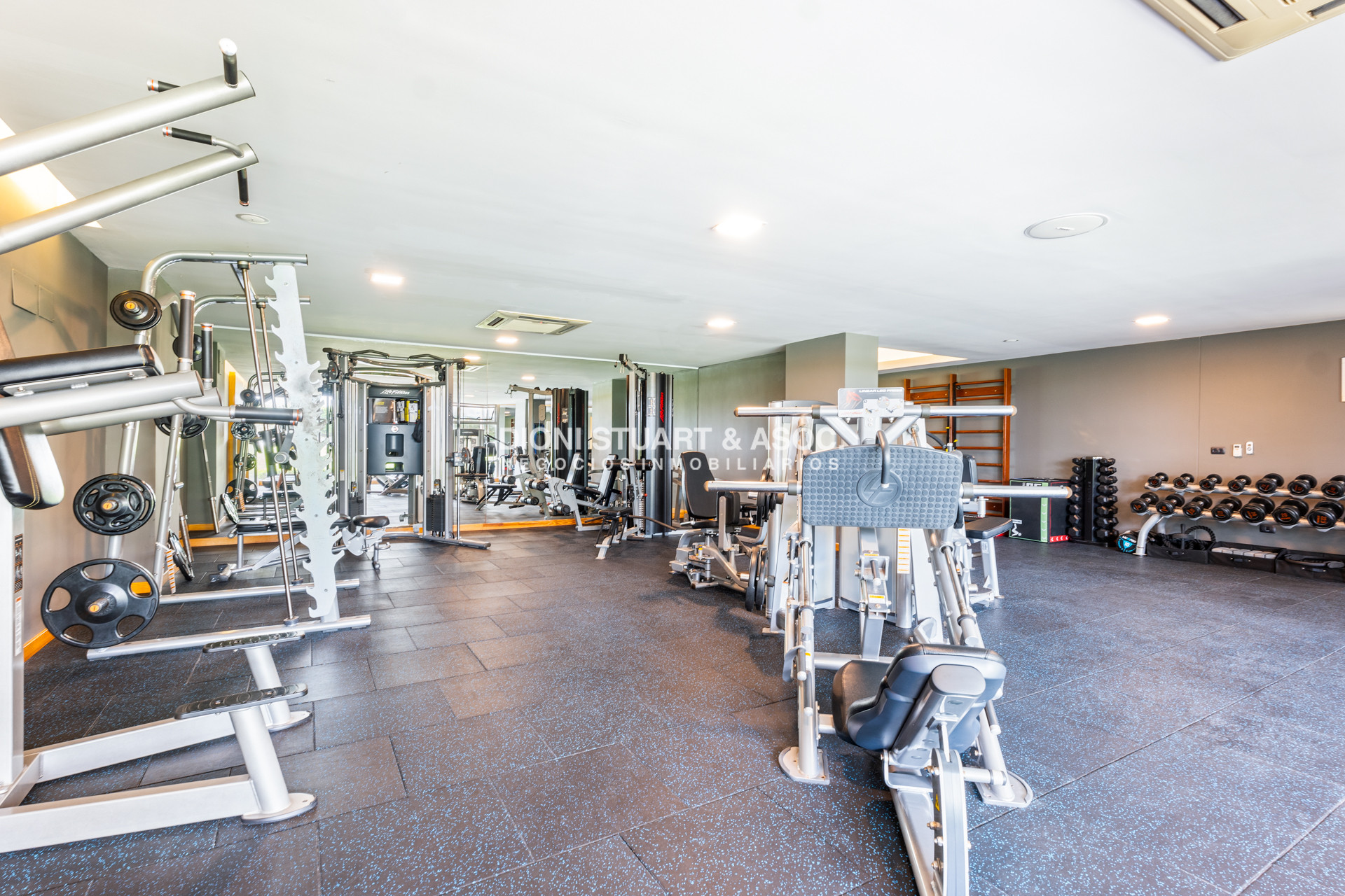Apartamento ID.874 - Tiburon Terrazas Barra SS - Semi piso con piscina