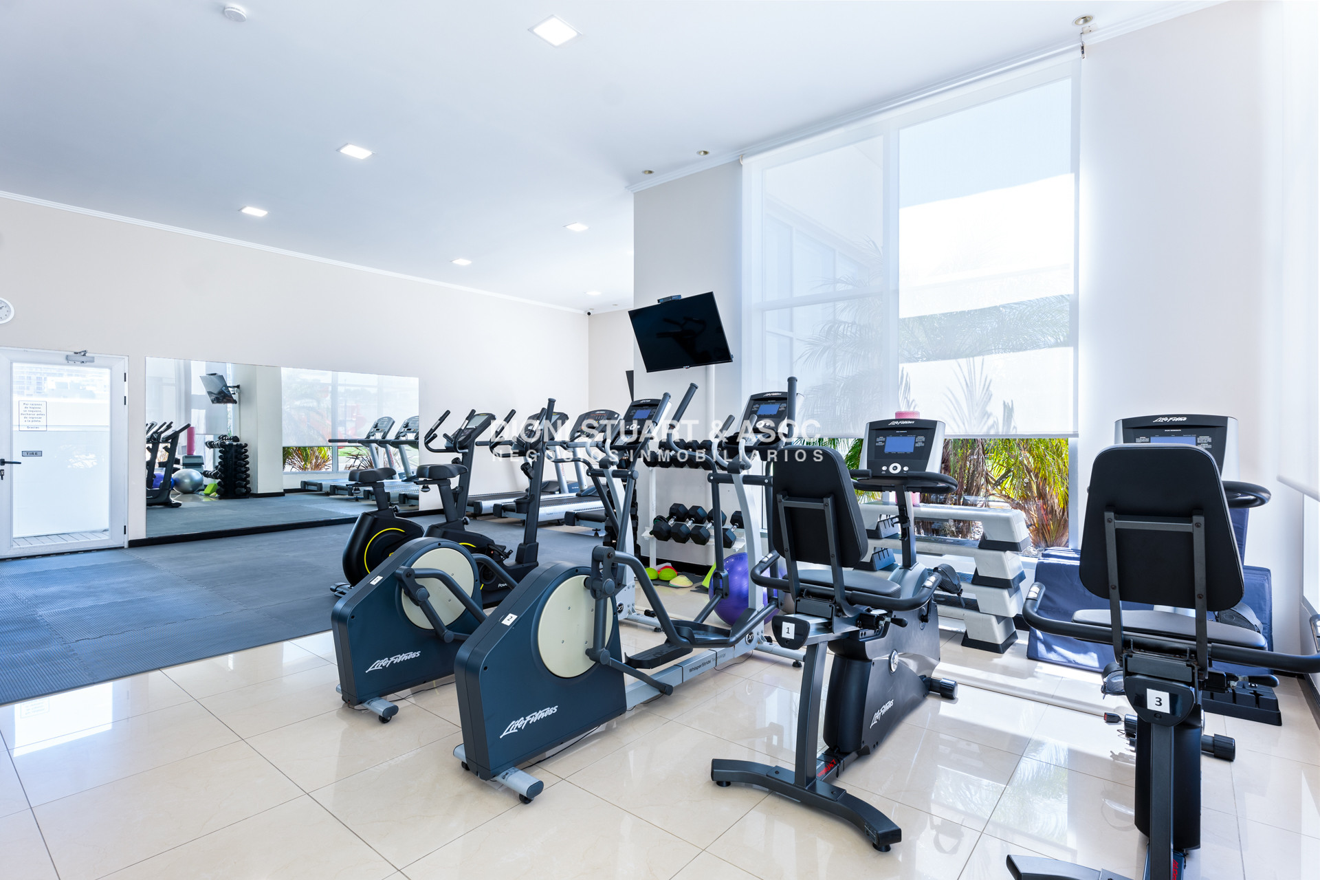 Apartamento ID.839 - Torre Lobos Esquinero - 3 Dorm en suite + Dep.