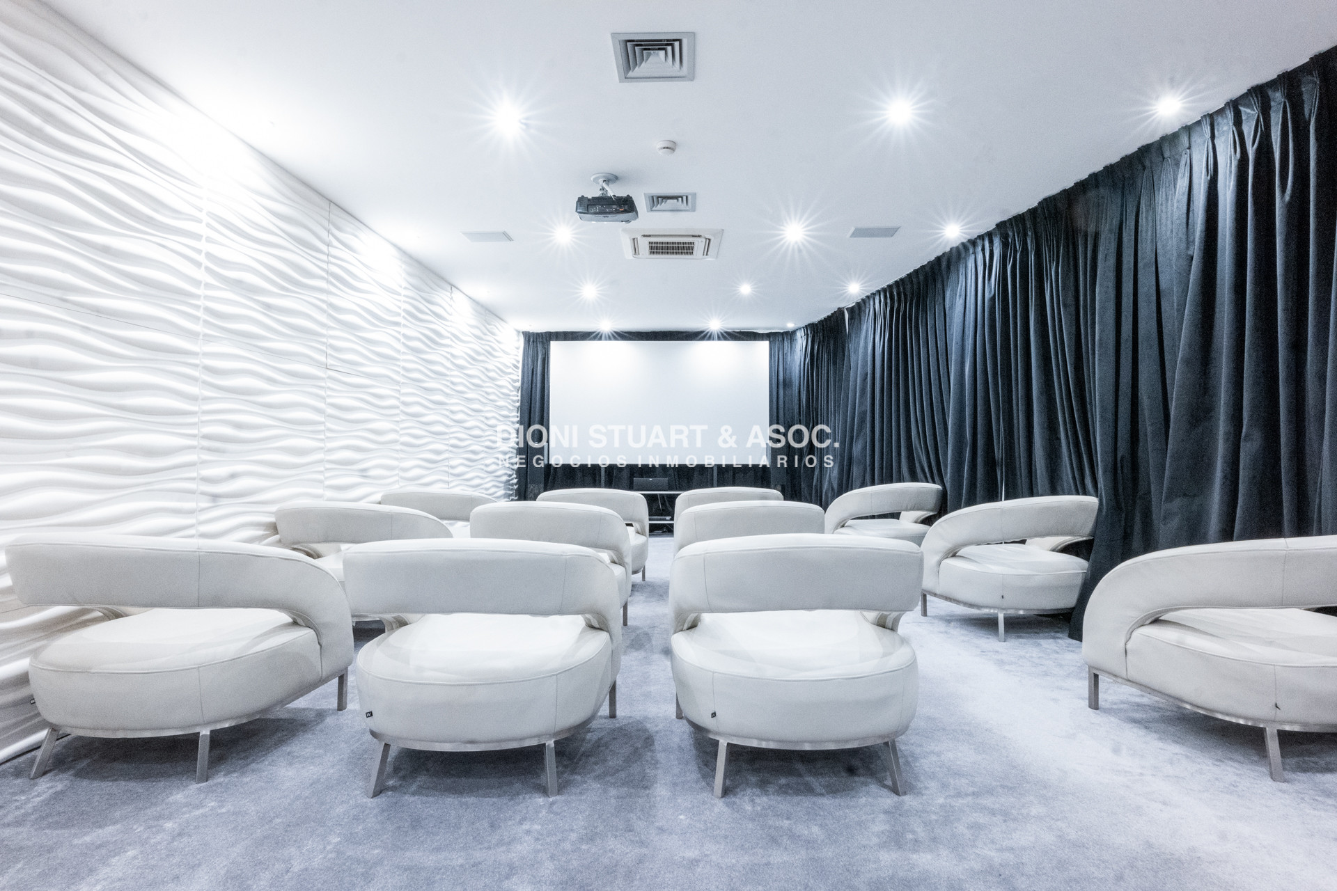 Apartamento ID.1114 - VENTA APARTAMENTO 3 DORMITORIOS EN SUITE - ALEXANDER BOULEVARD ESQUINERO 