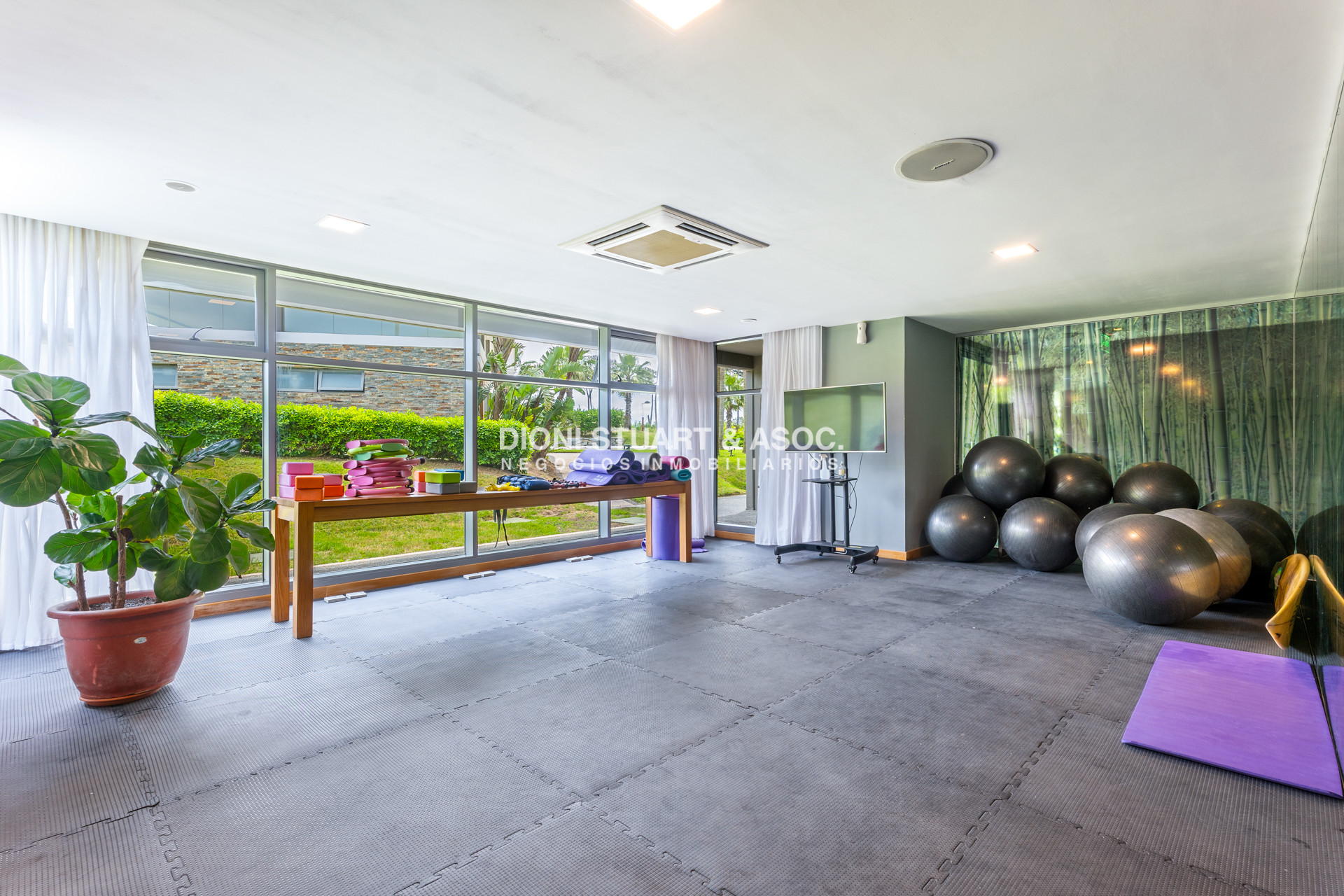 Apartamento ID.874 - Tiburon Terrazas Barra SS - Semi piso con piscina