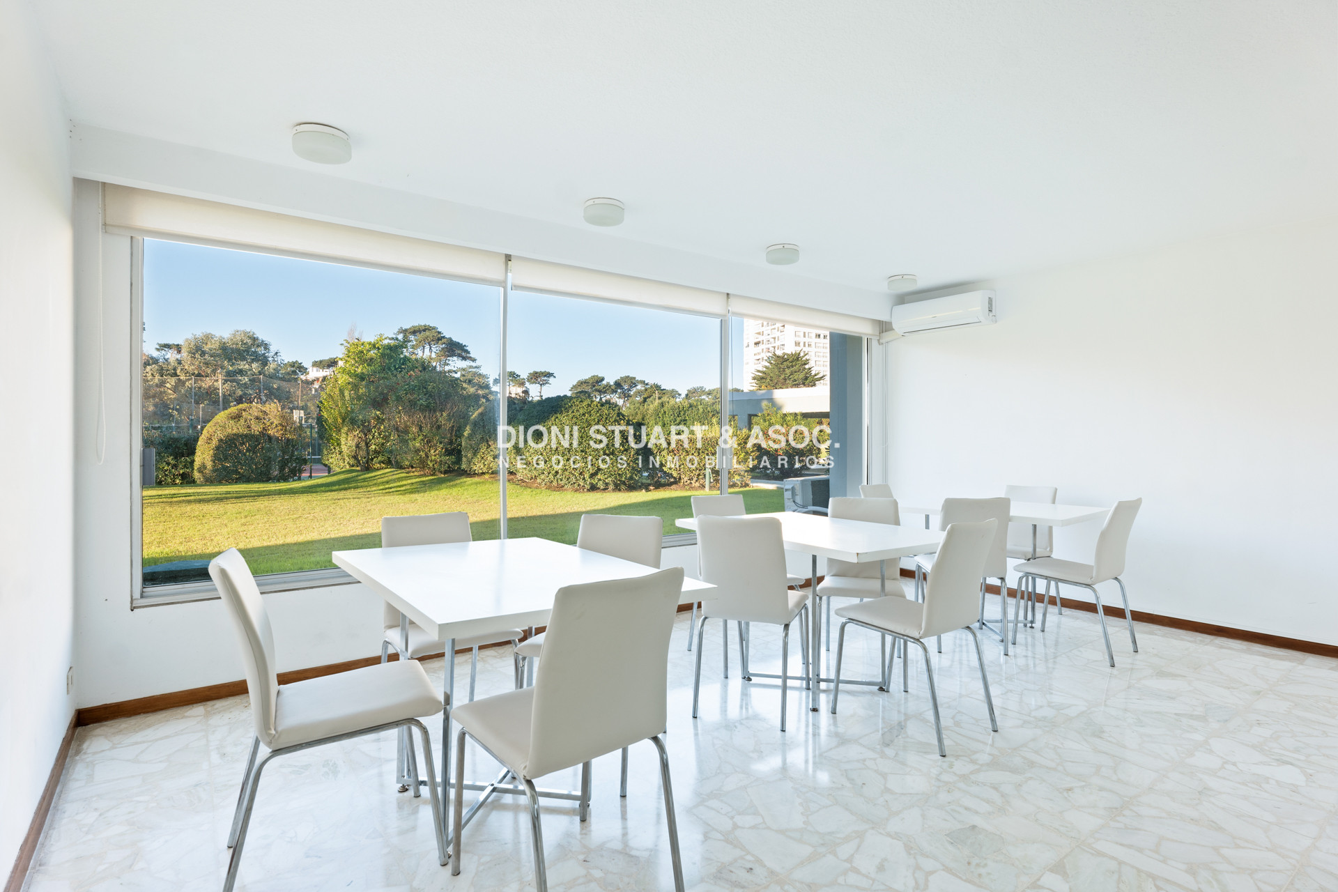 Apartamento ID.687 - Alquiler de Temporada - Edificio Fragata - Frente al Mar - 3 Dormitorios - Todos los Amenities