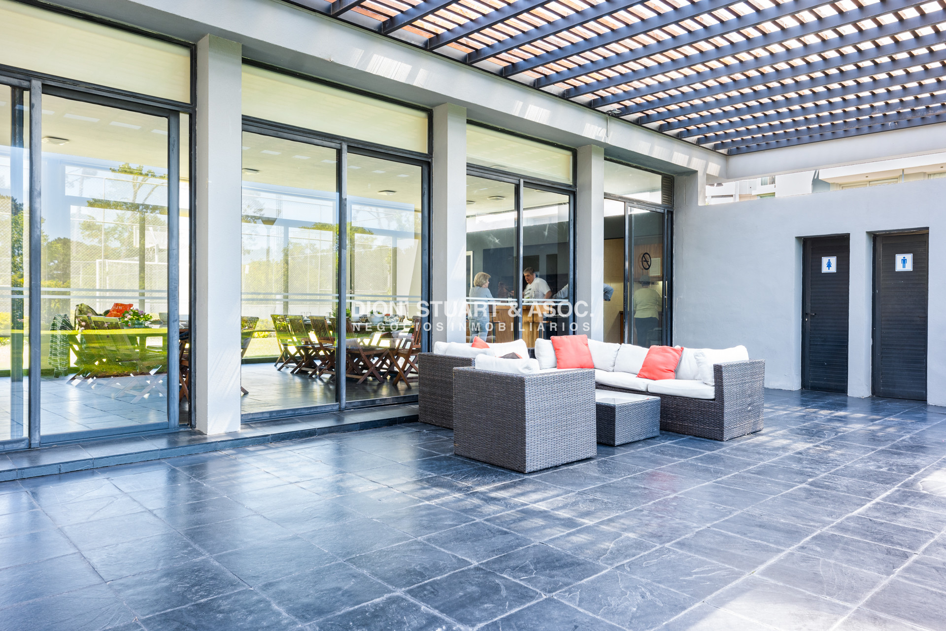 Apartamento ID.882 - DEPARTAMENTO EN VENTA EN ROOSEVELT - 2 DORMITORIOS - EXCELENTE SOL - JARDINES DEL COUNTRY