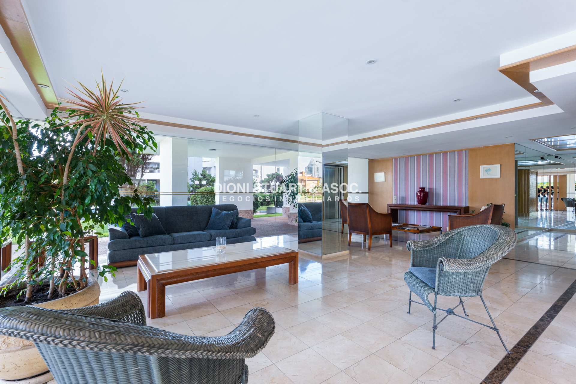 Apartamento ID.909 - DEPARTAMENTO EN VENTA DE 2 DORMITORIOS Y MEDIO - EDIFICIO LONG BEACH - TODOS LOS AMENITIES
